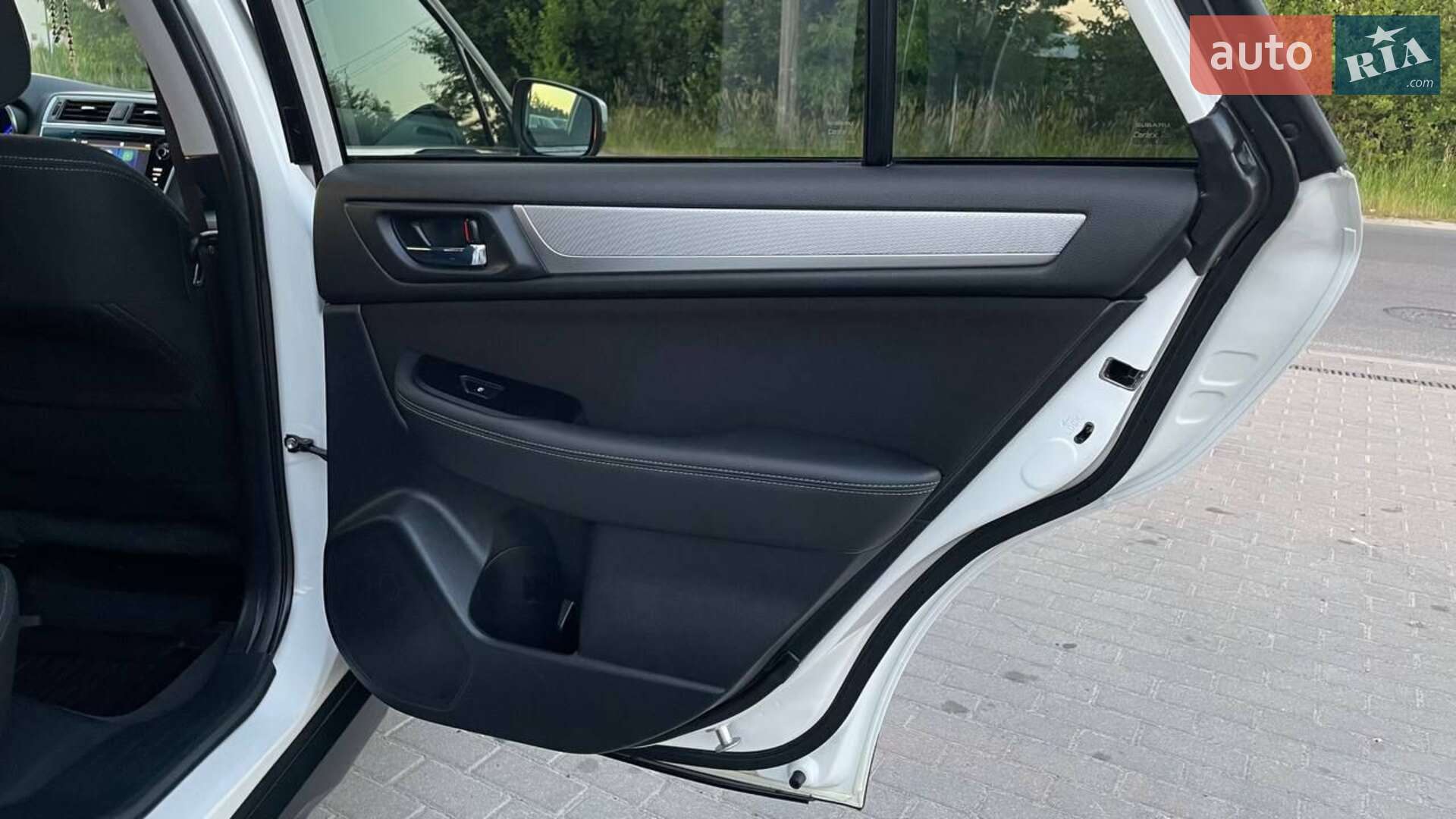Subaru Outback 2019 VIN 4S4BSAFC3K3331629 фото оголошення 38 з 81