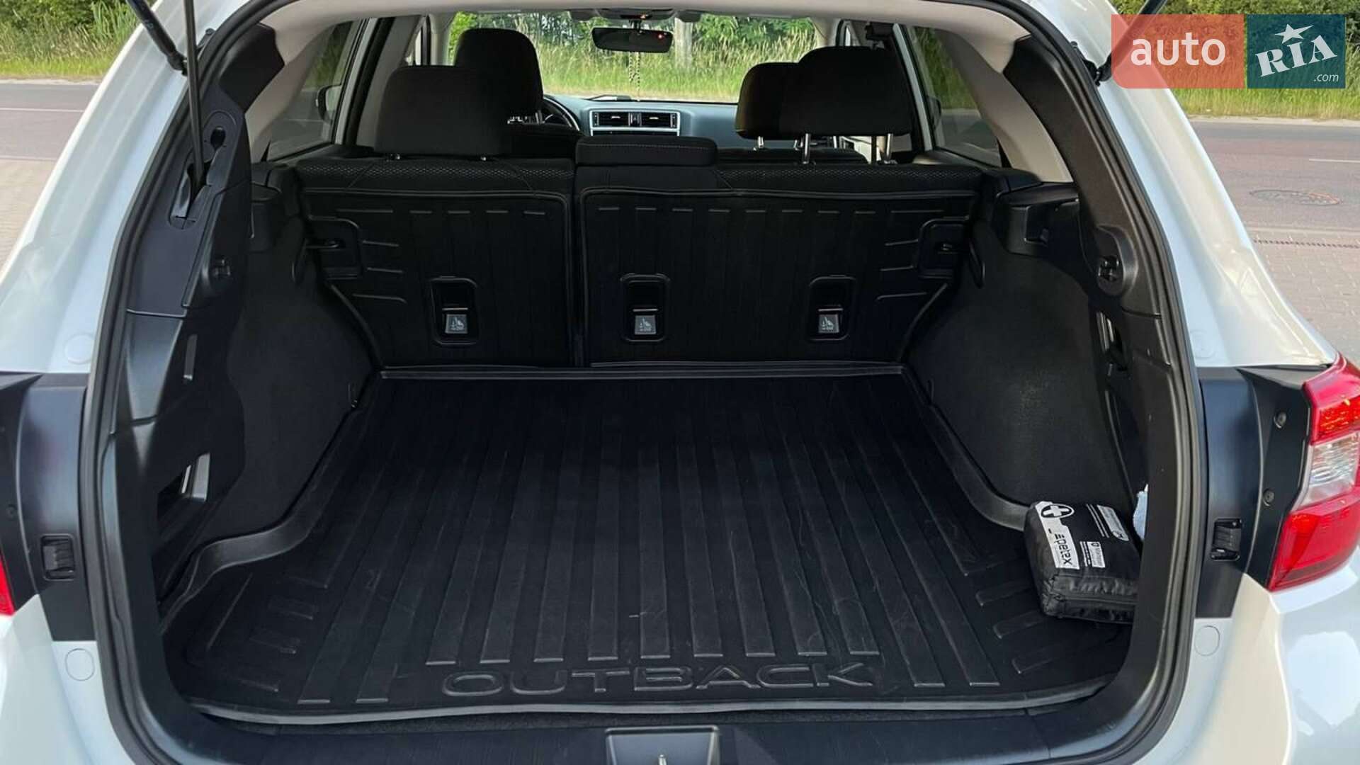 Subaru Outback 2019 VIN 4S4BSAFC3K3331629 фото оголошення 44 з 81