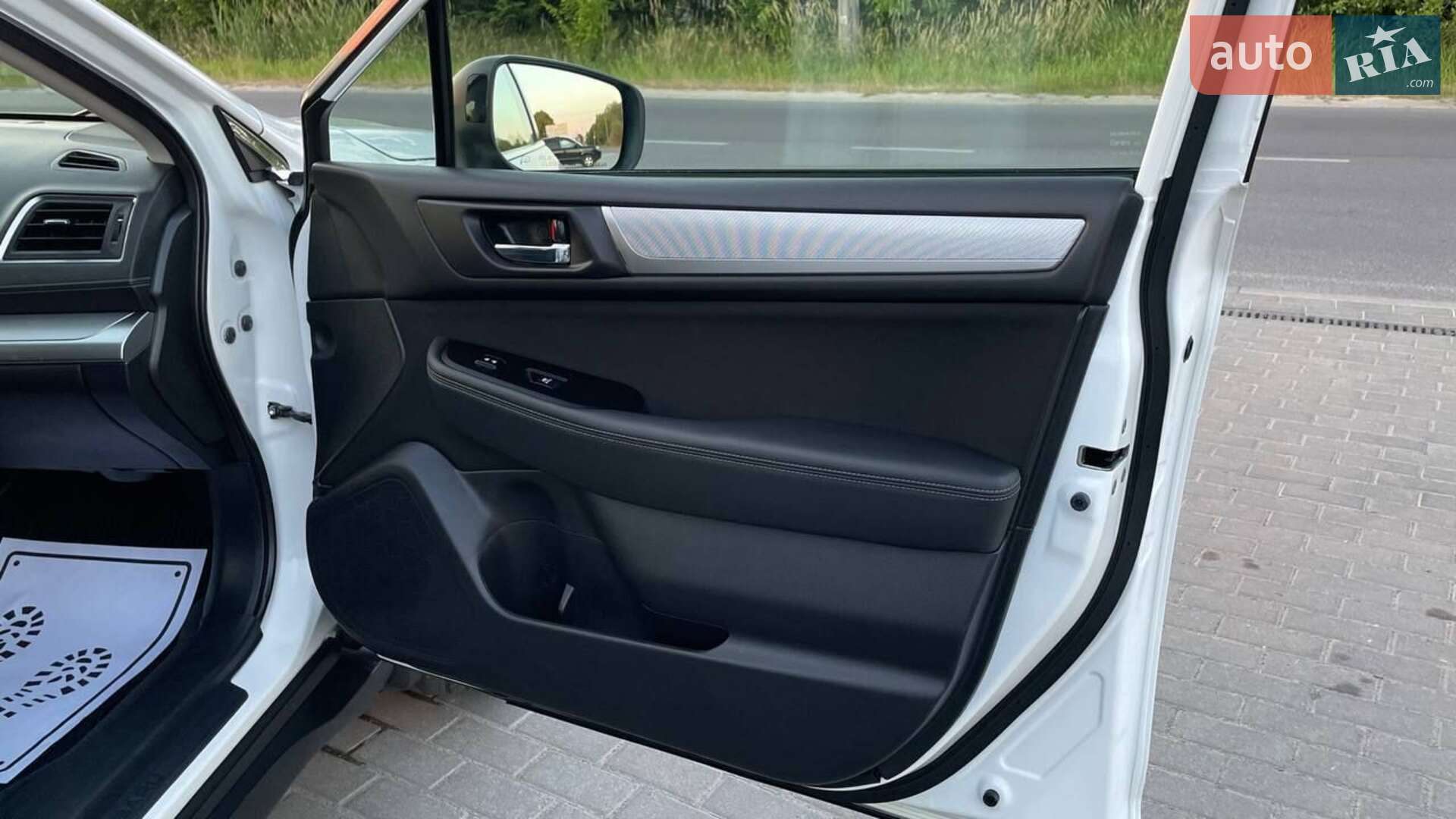 Subaru Outback 2019 VIN 4S4BSAFC3K3331629 фото оголошення 49 з 81