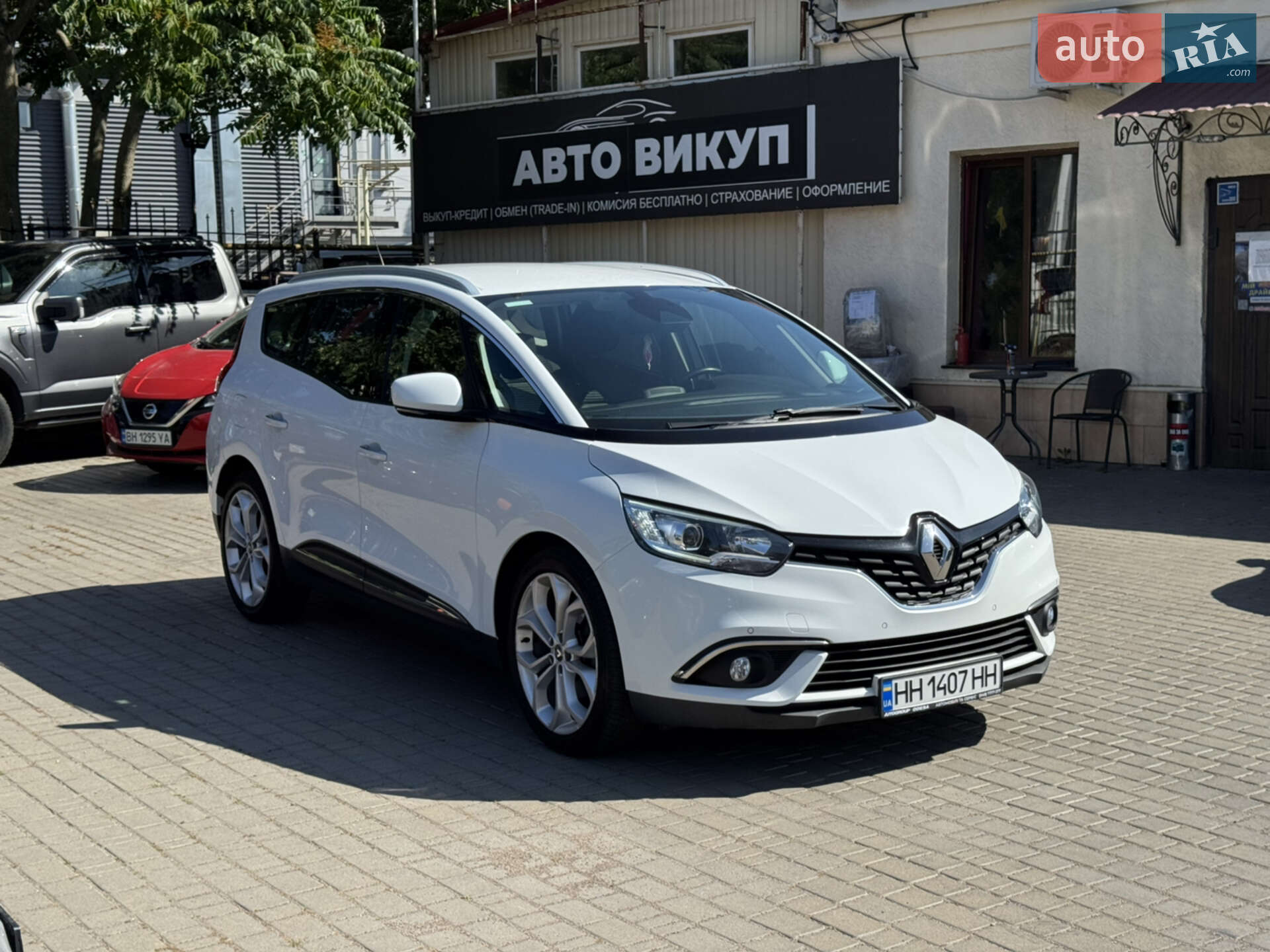 Renault Grand Scenic 2017 VIN VF1RFA00X59641301 фото оголошення 2 з 27