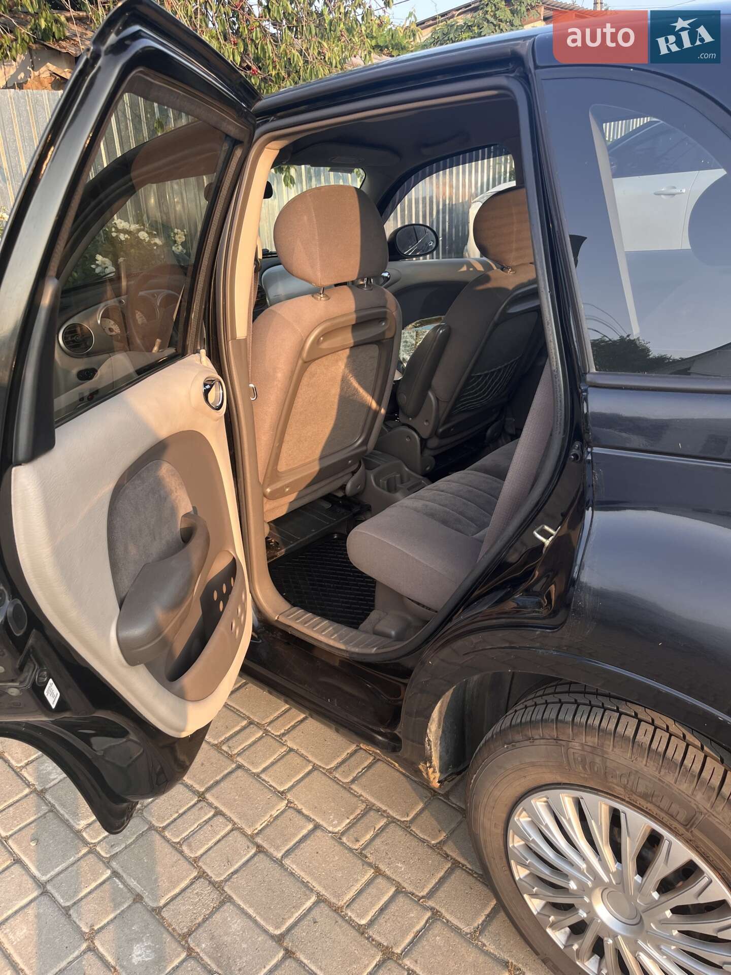 Chrysler PT Cruiser 2001 VIN 1C8FYB89X2T243994 фото оголошення 10 з 21