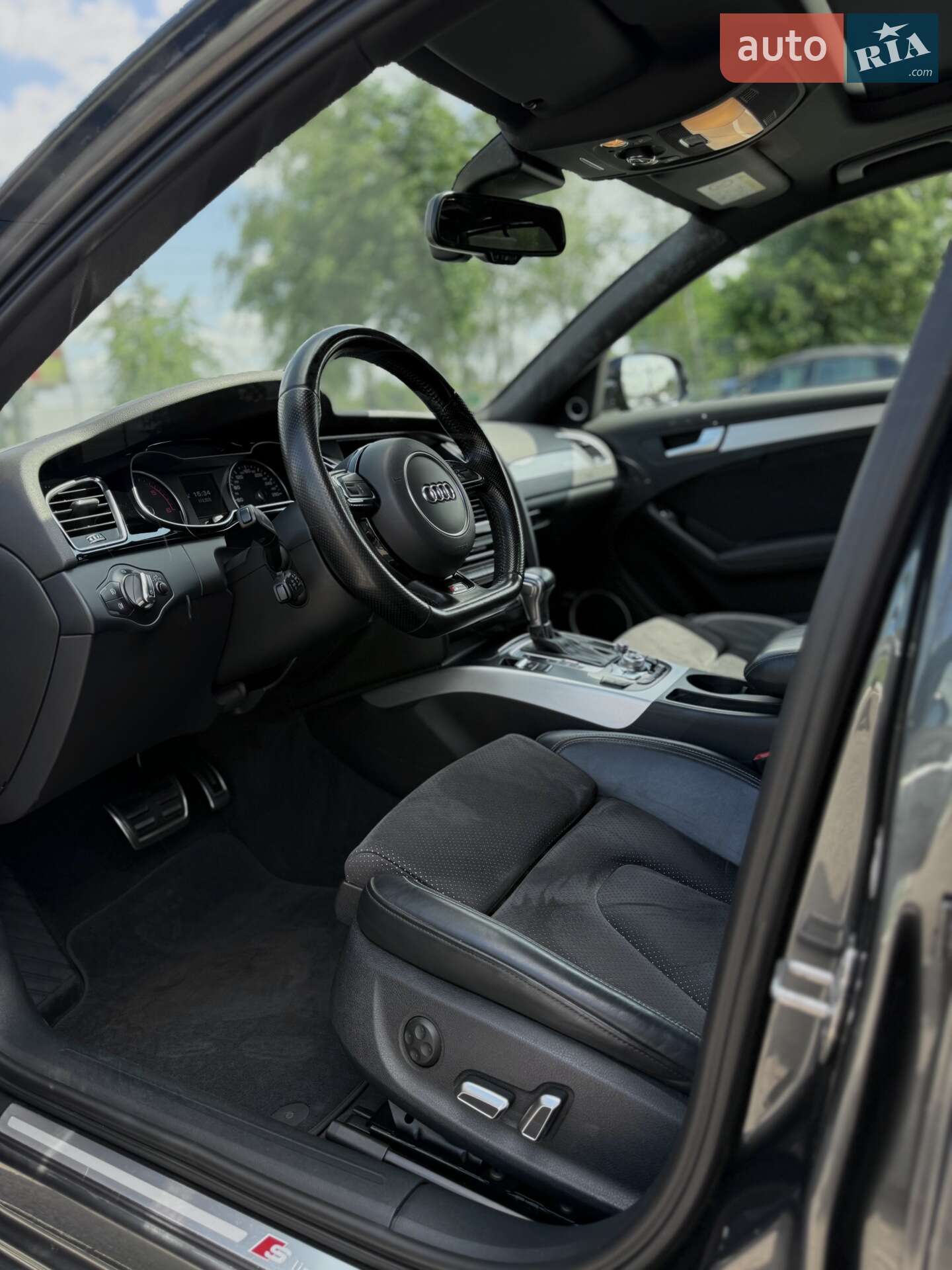 Audi A4 2015 VIN WAUZZZ8K7FA137864 фото оголошення 17 з 37