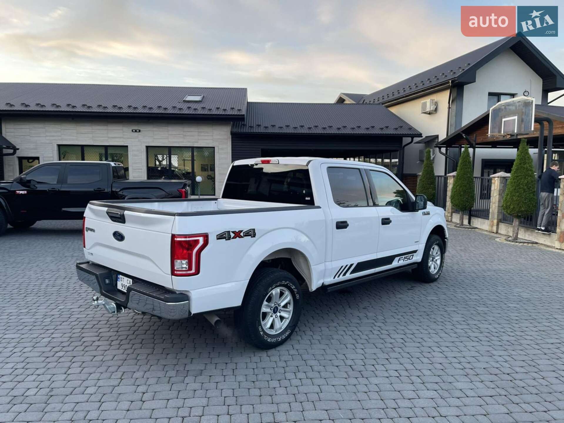 Ford F-150 2017 VIN 1FTEW1EP8HFA03690 фото оголошення 2 з 24