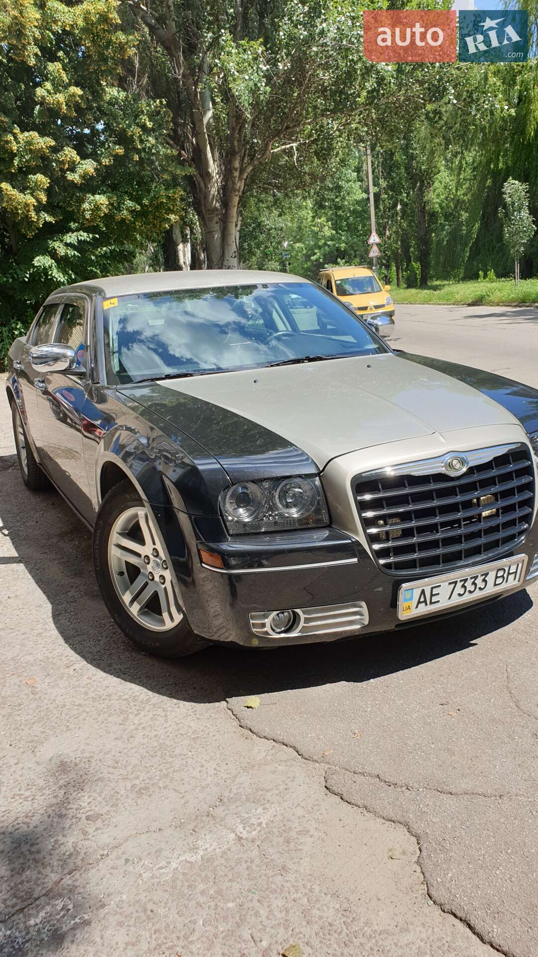 Chrysler 300C 2004 VIN 2C3AA43R85H503432 фото оголошення 3 з 18