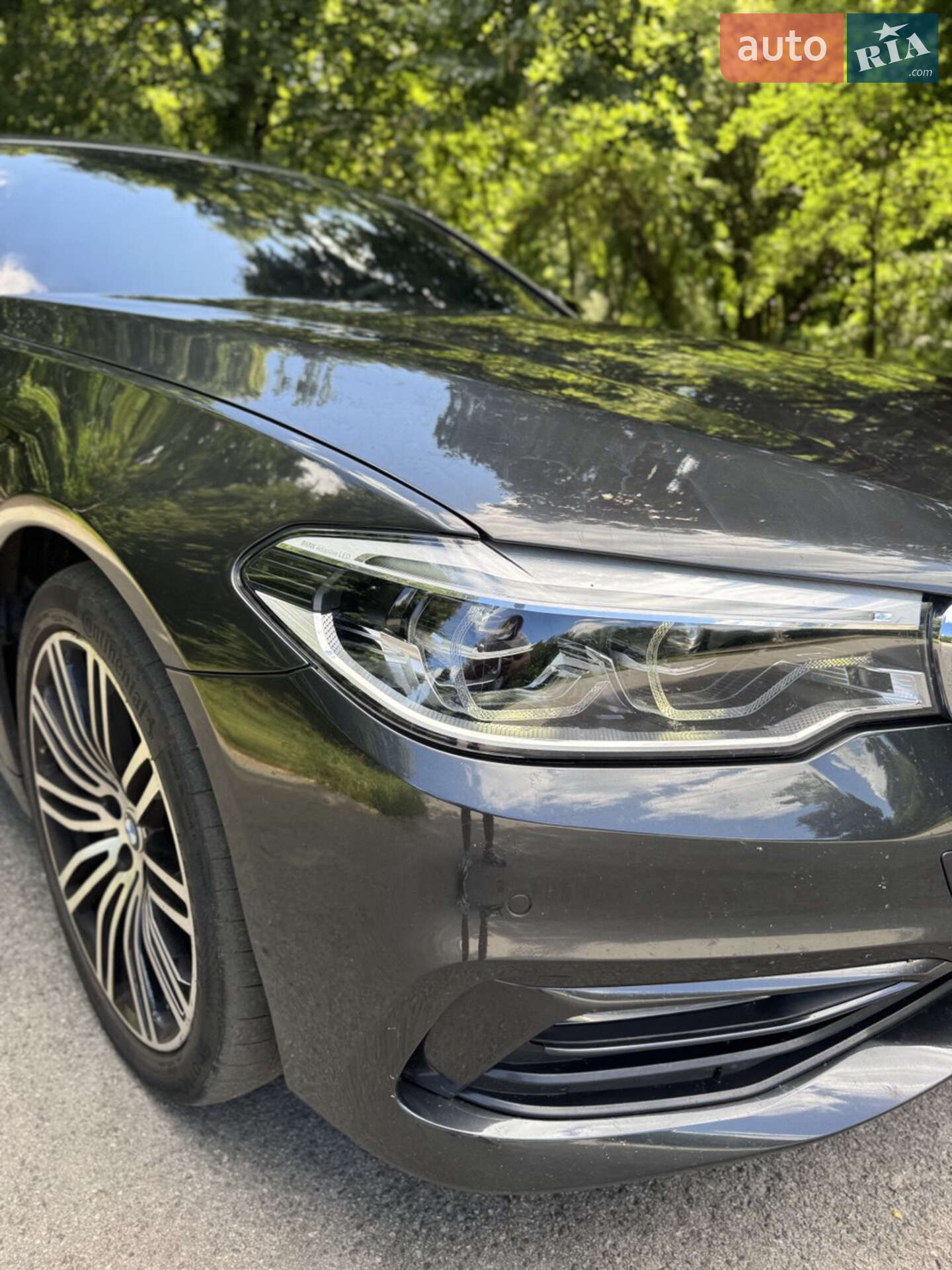 BMW 5 Series 2018 VIN WBAJB1C54JB085326 фото оголошення 3 з 14