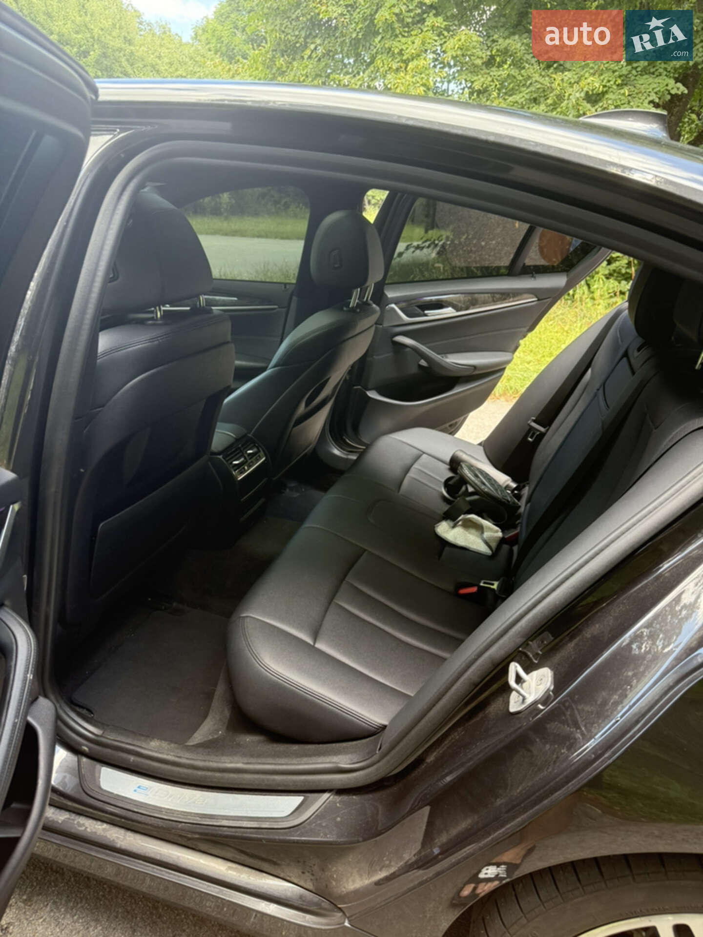 BMW 5 Series 2018 VIN WBAJB1C54JB085326 фото оголошення 11 з 14