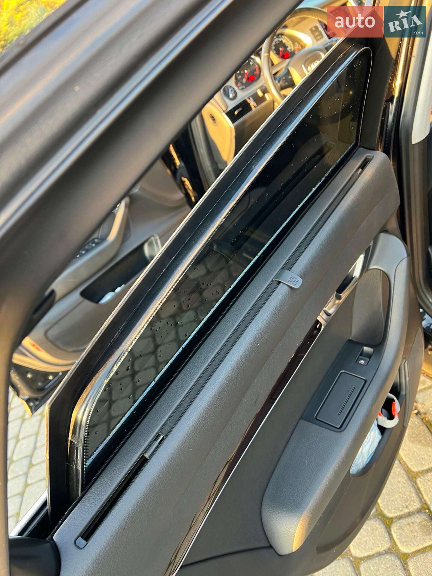 Audi A6 2010 VIN WAUZZZ4F99N054815 фото оголошення 5 з 39