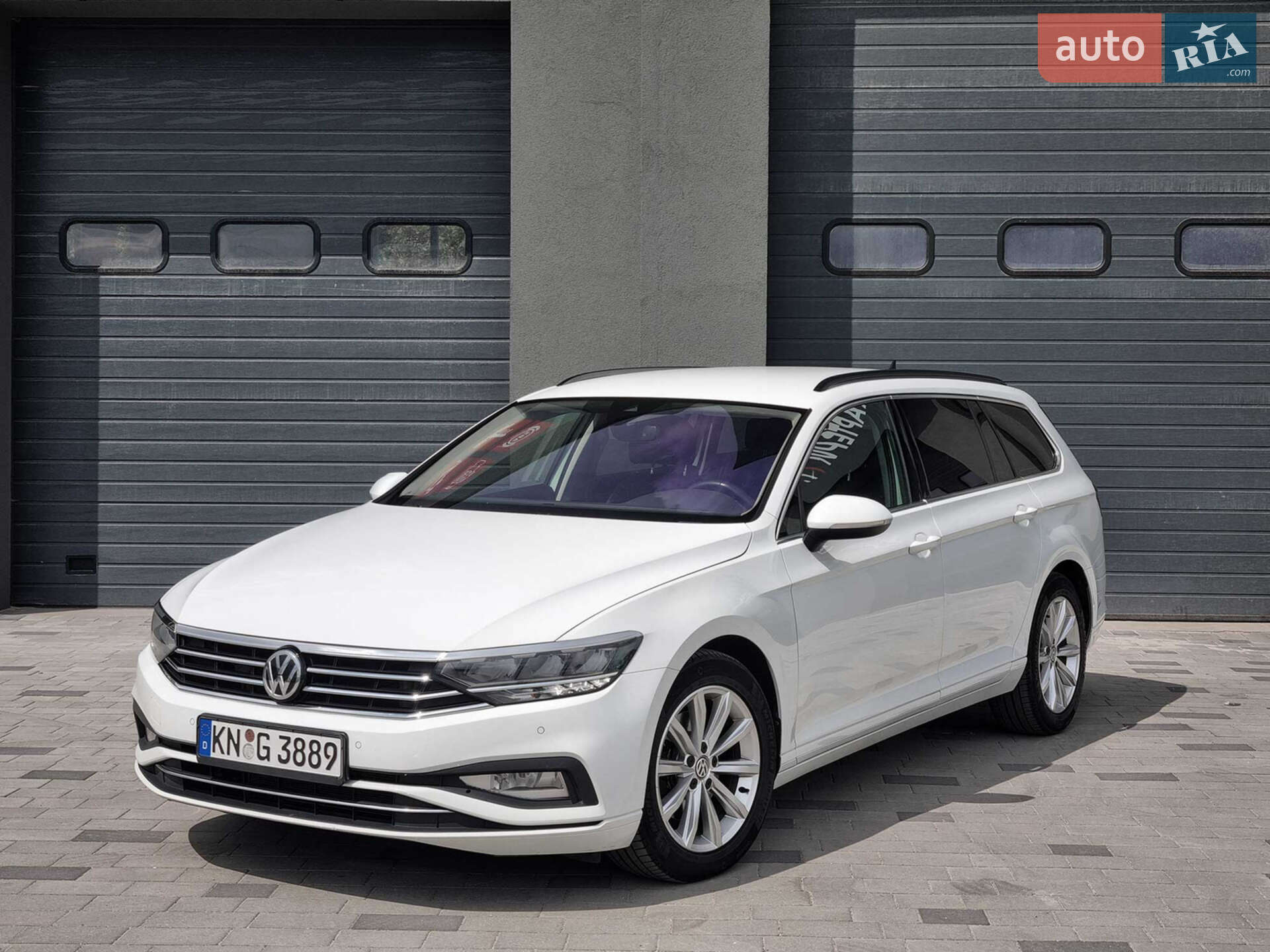 Volkswagen Passat 2019 VIN WVWZZZ3CZLE011923 фото оголошення 19 з 48