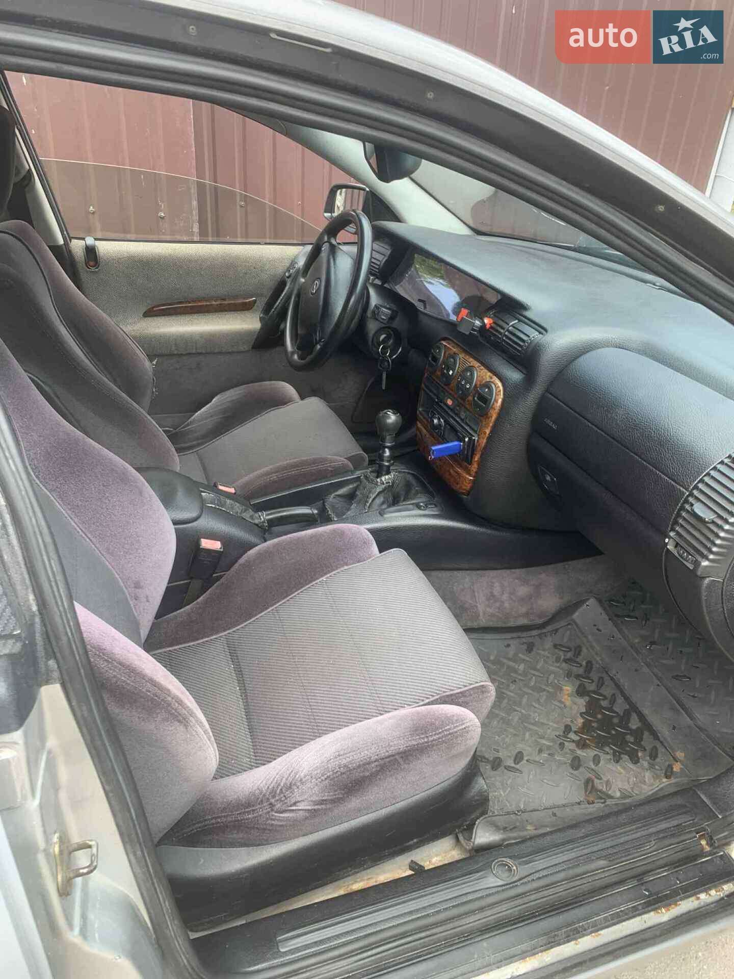 Opel Omega 1996 VIN W0L000026T1135125 фото оголошення 16 з 18