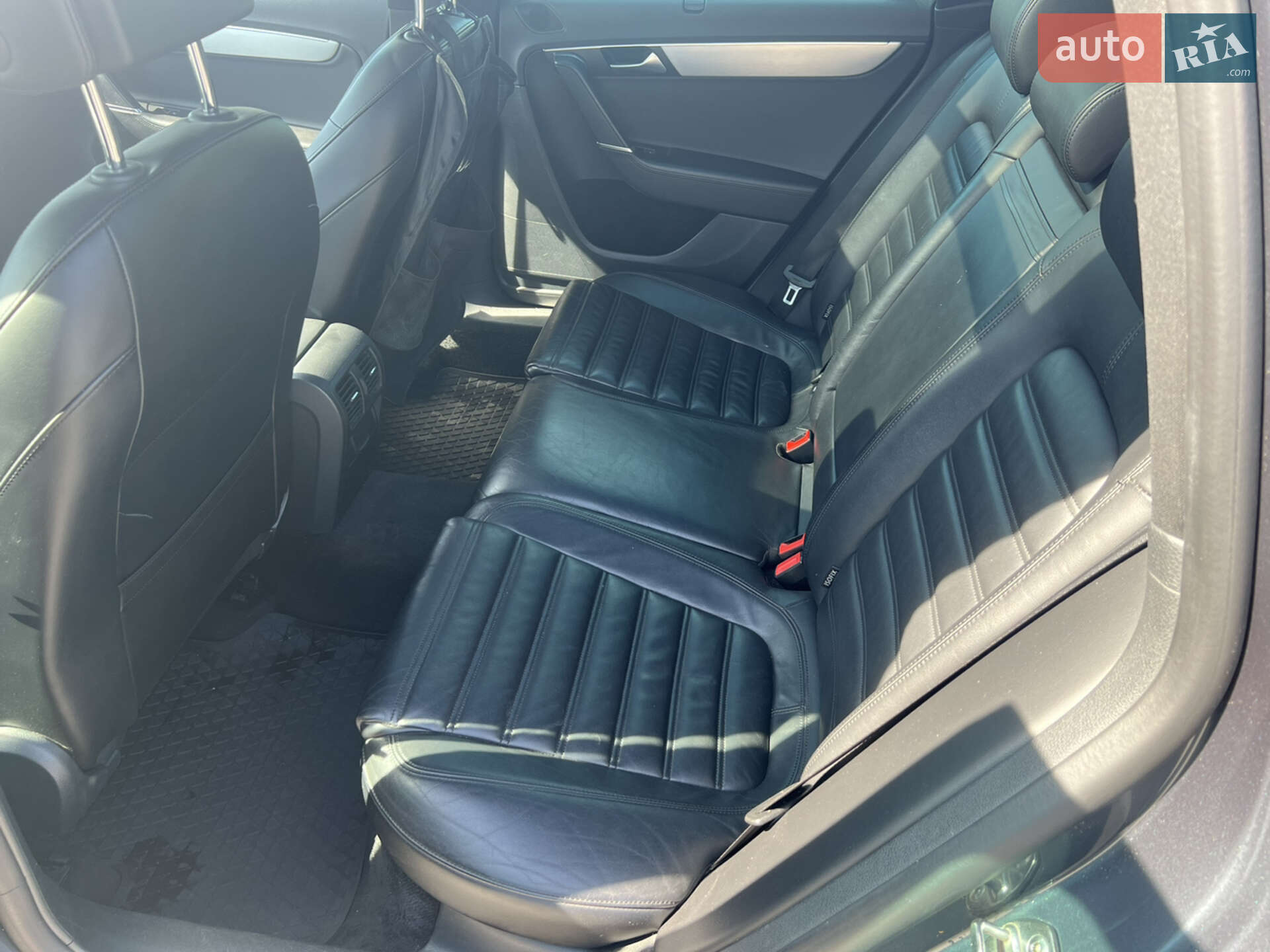 Volkswagen Passat Alltrack 2014 VIN WVWZZZ3CZFE073516 фото оголошення 14 з 17