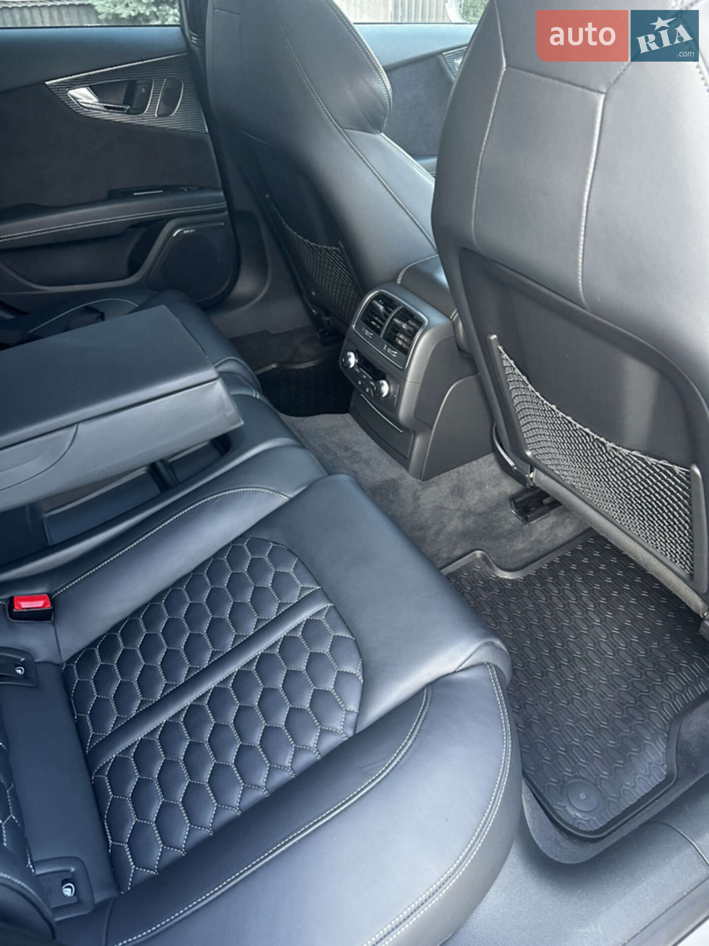 Audi RS7 Sportback 2016 VIN WUAW2AFC5GN904924 фото оголошення 47 з 56