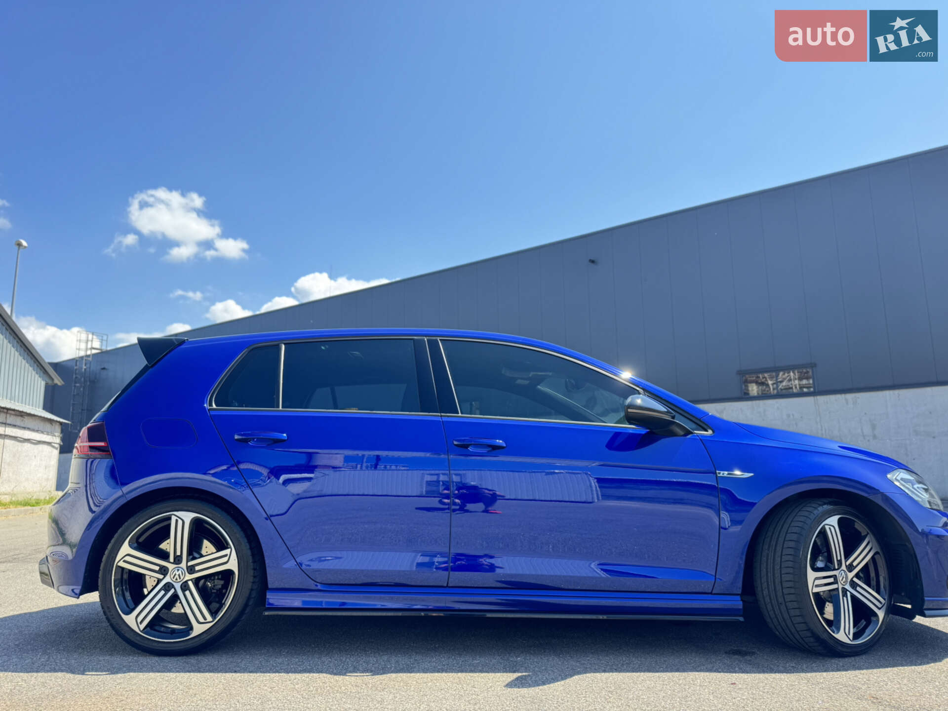 Volkswagen Golf R 2016 VIN WVWVF7AU8HW072930 фото оголошення 13 з 76