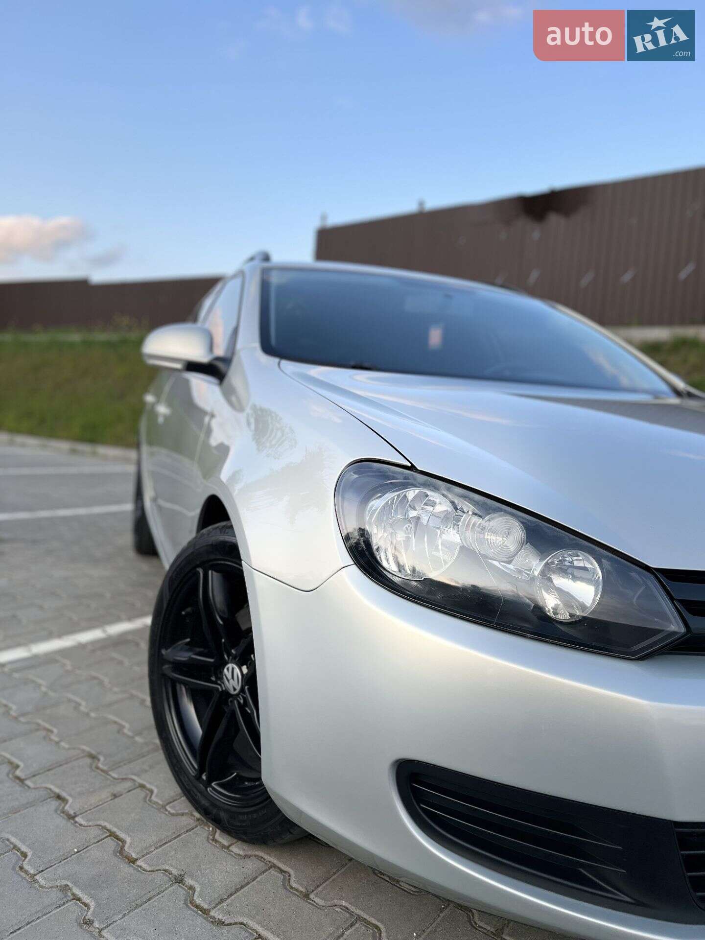 Volkswagen Golf 2010 VIN WVWZZZ1KZBM623417 фото оголошення 2 з 20