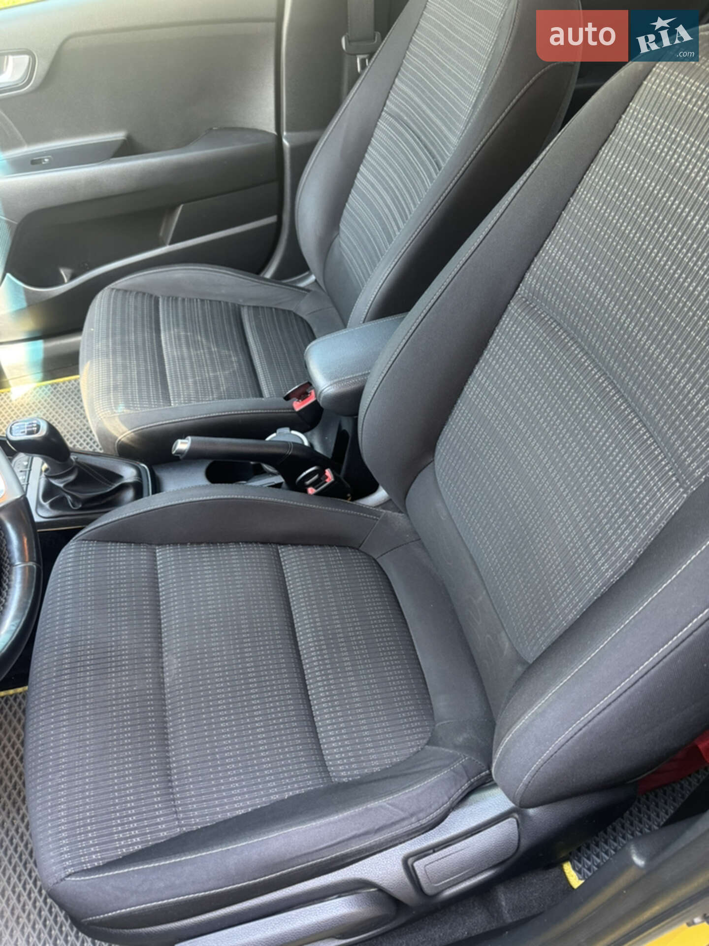 Kia Stonic 2018 VIN KNAD6814AJ6146383 фото оголошення 10 з 11