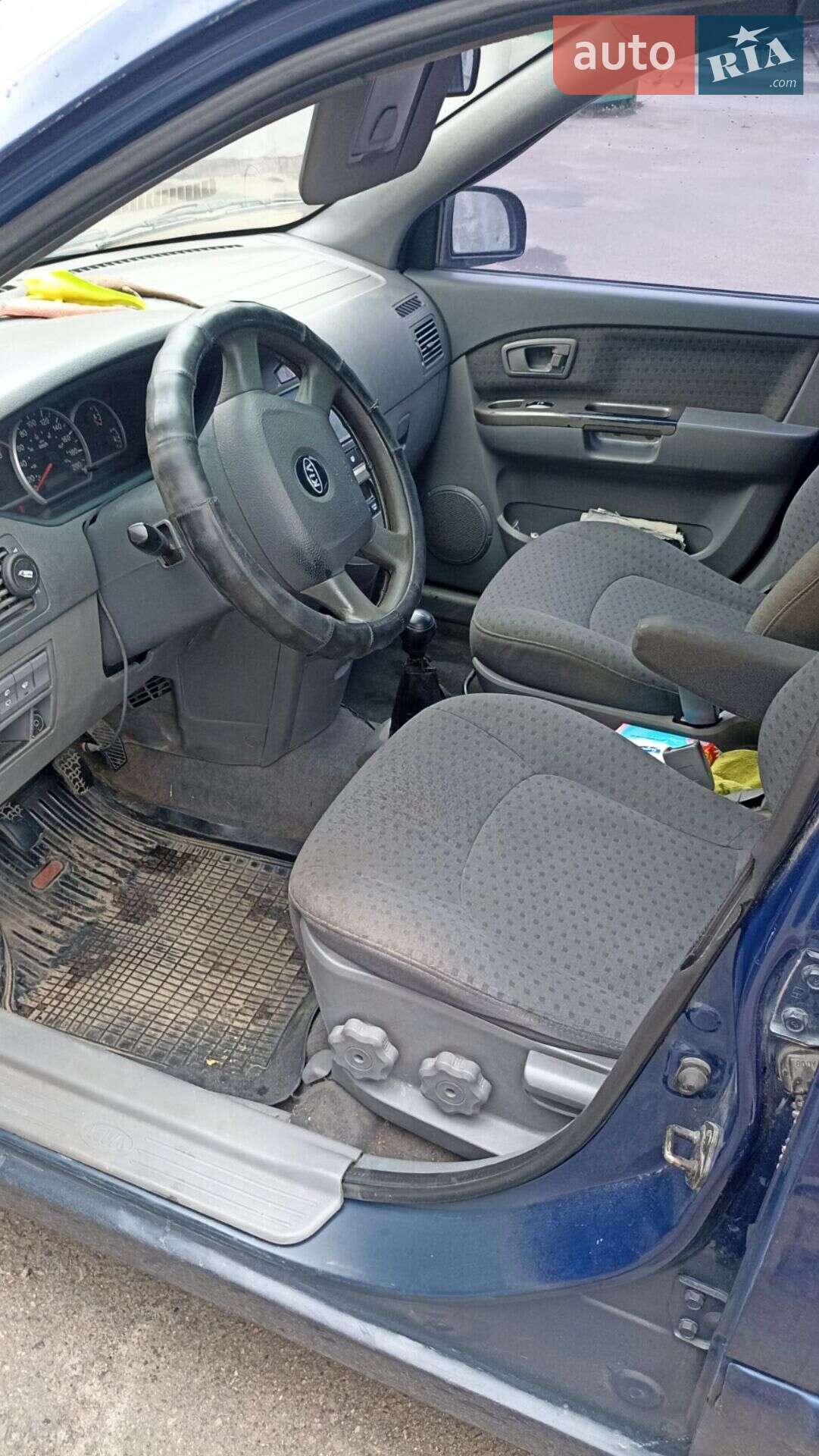 Kia Carens 2003 VIN KNEFC523135290544 фото оголошення 4 з 10