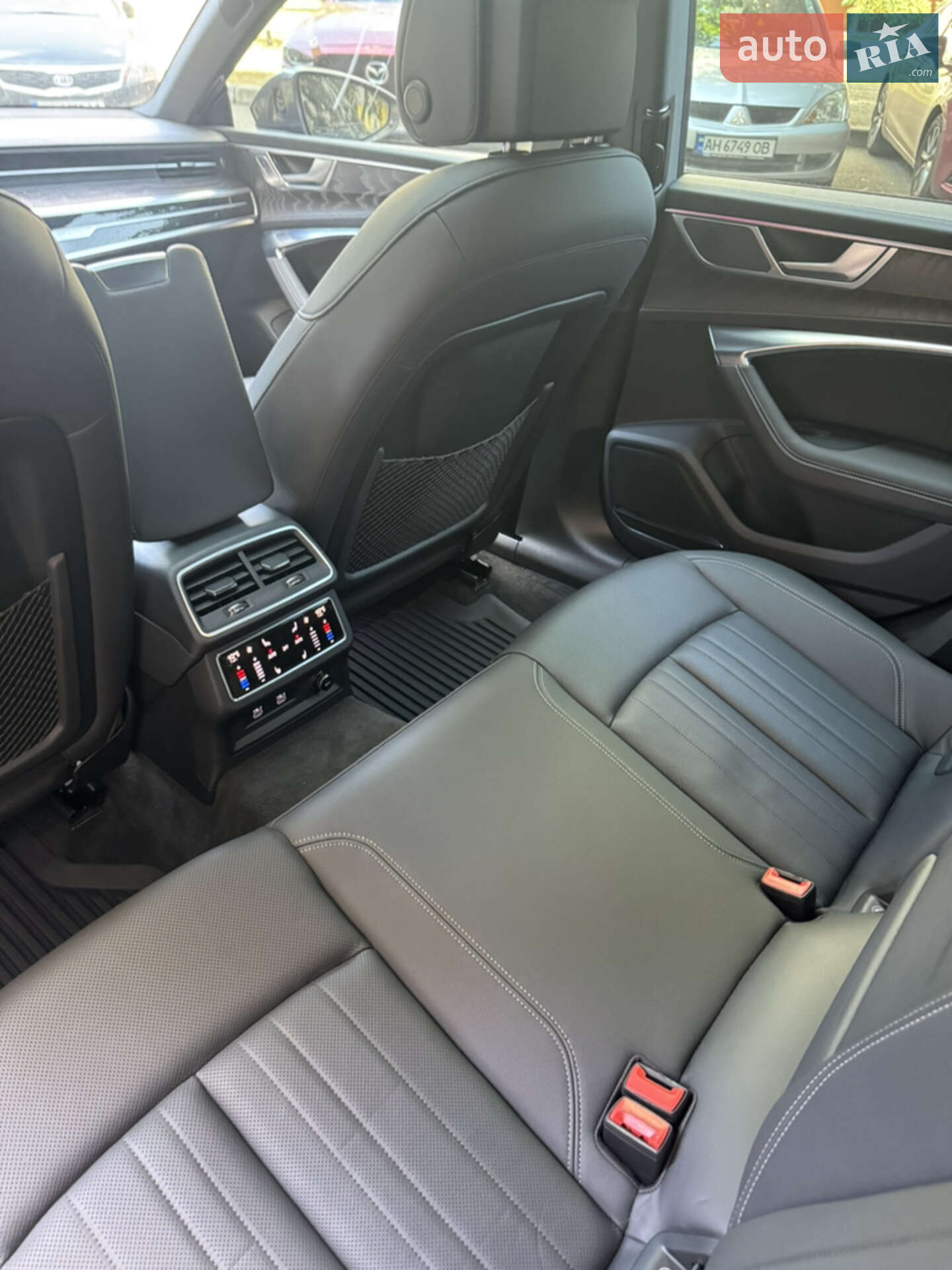 Audi A7 Sportback 2020 VIN WAUV2AF25MN035475 фото оголошення 10 з 44
