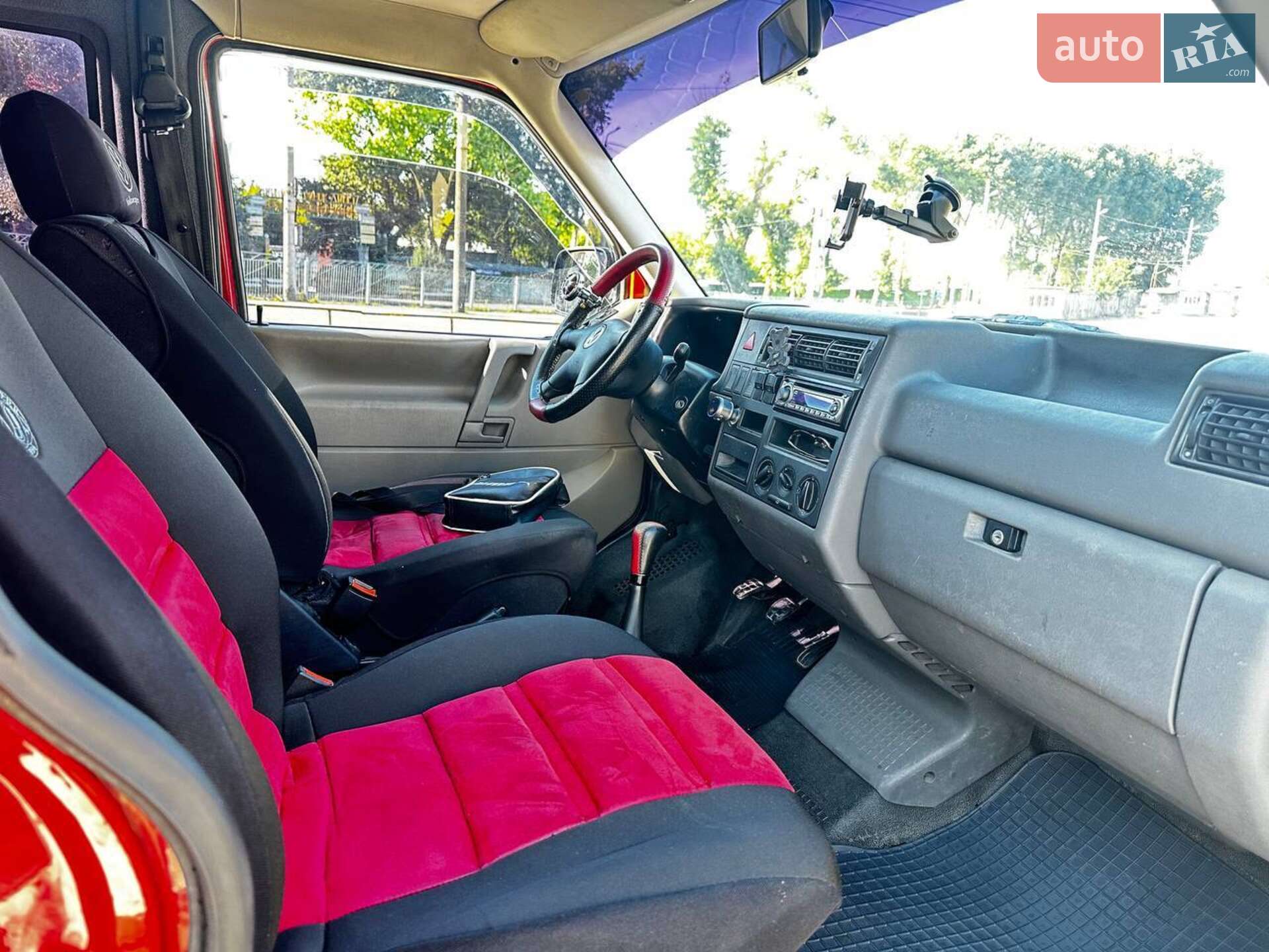 Volkswagen Transporter 2000 VIN WV1ZZZ70ZYH096083 фото оголошення 9 з 15
