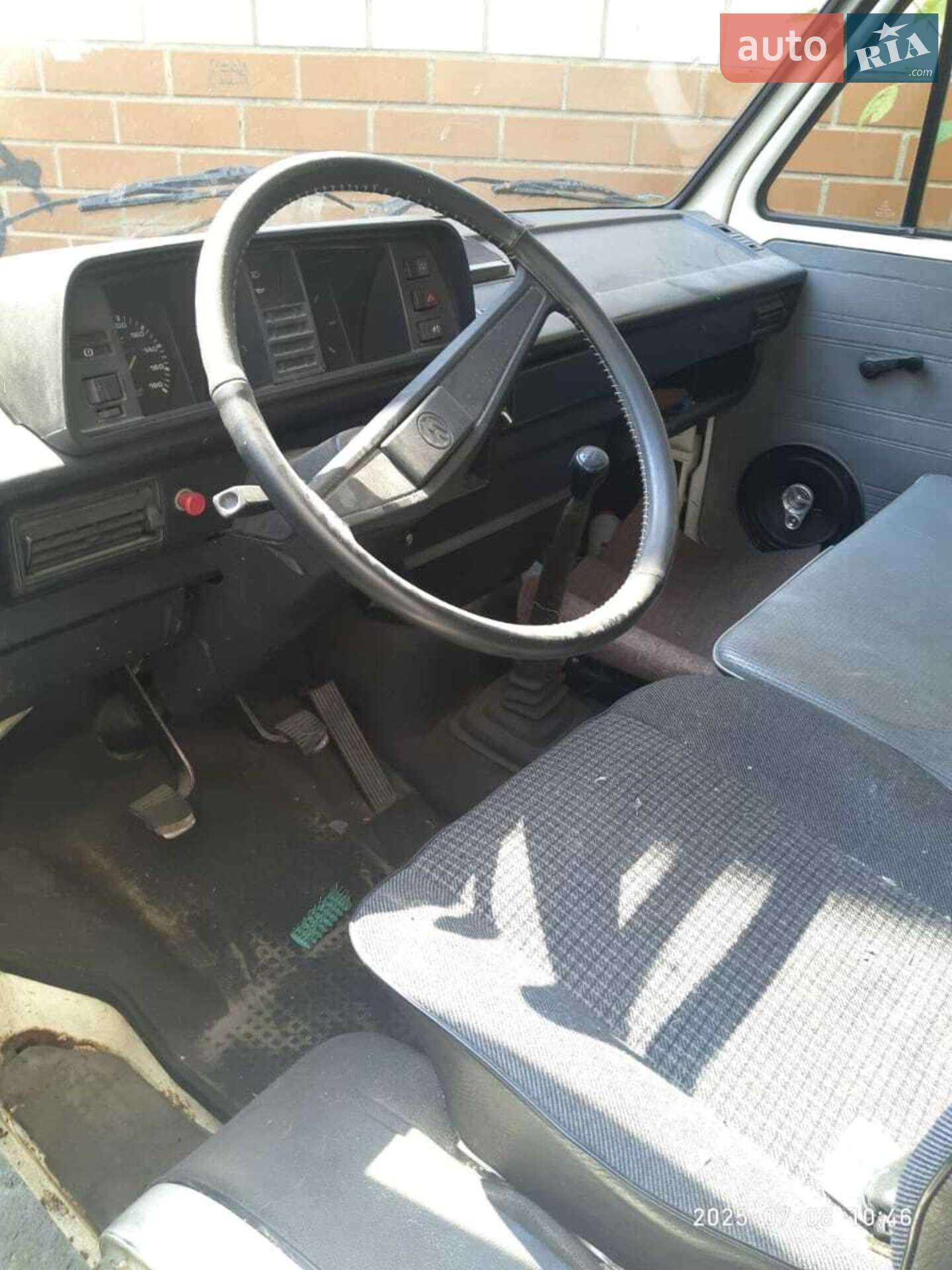 Volkswagen Transporter 1988 VIN WV2ZZZ25ZJH002074 фото оголошення 5 з 7