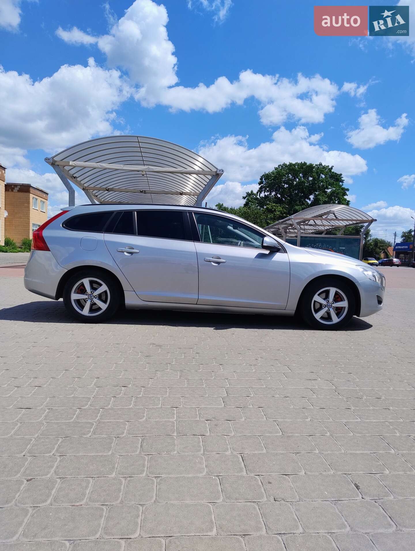 Volvo V60 2011 VIN YV1FW5251B1032145 фото оголошення 4 з 13