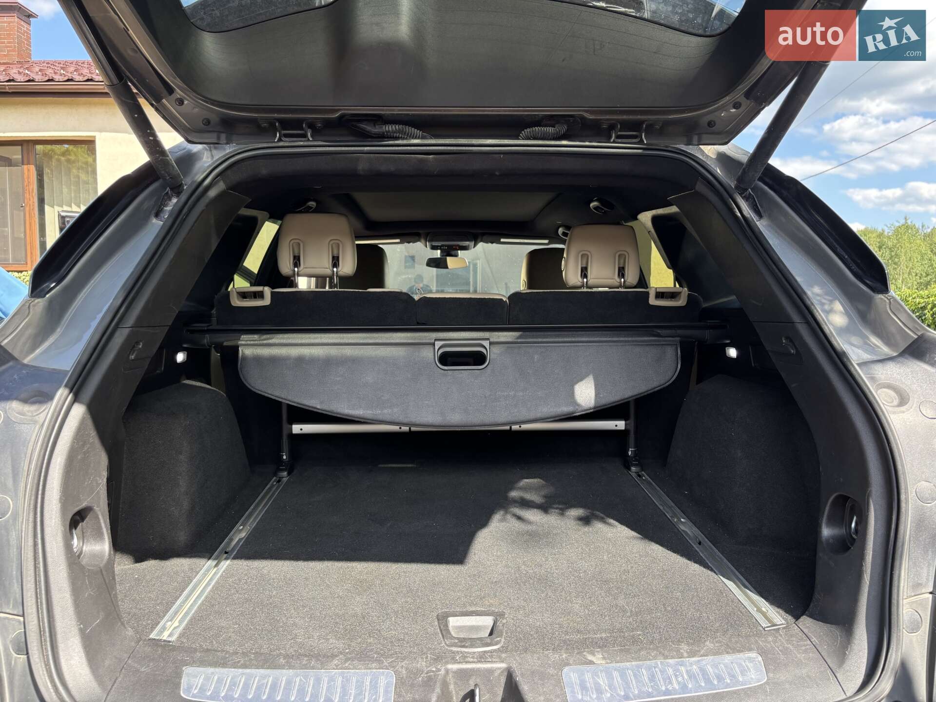 Cadillac XT5 2017 VIN 1GYKNDRS3HZ312000 фото оголошення 10 з 13