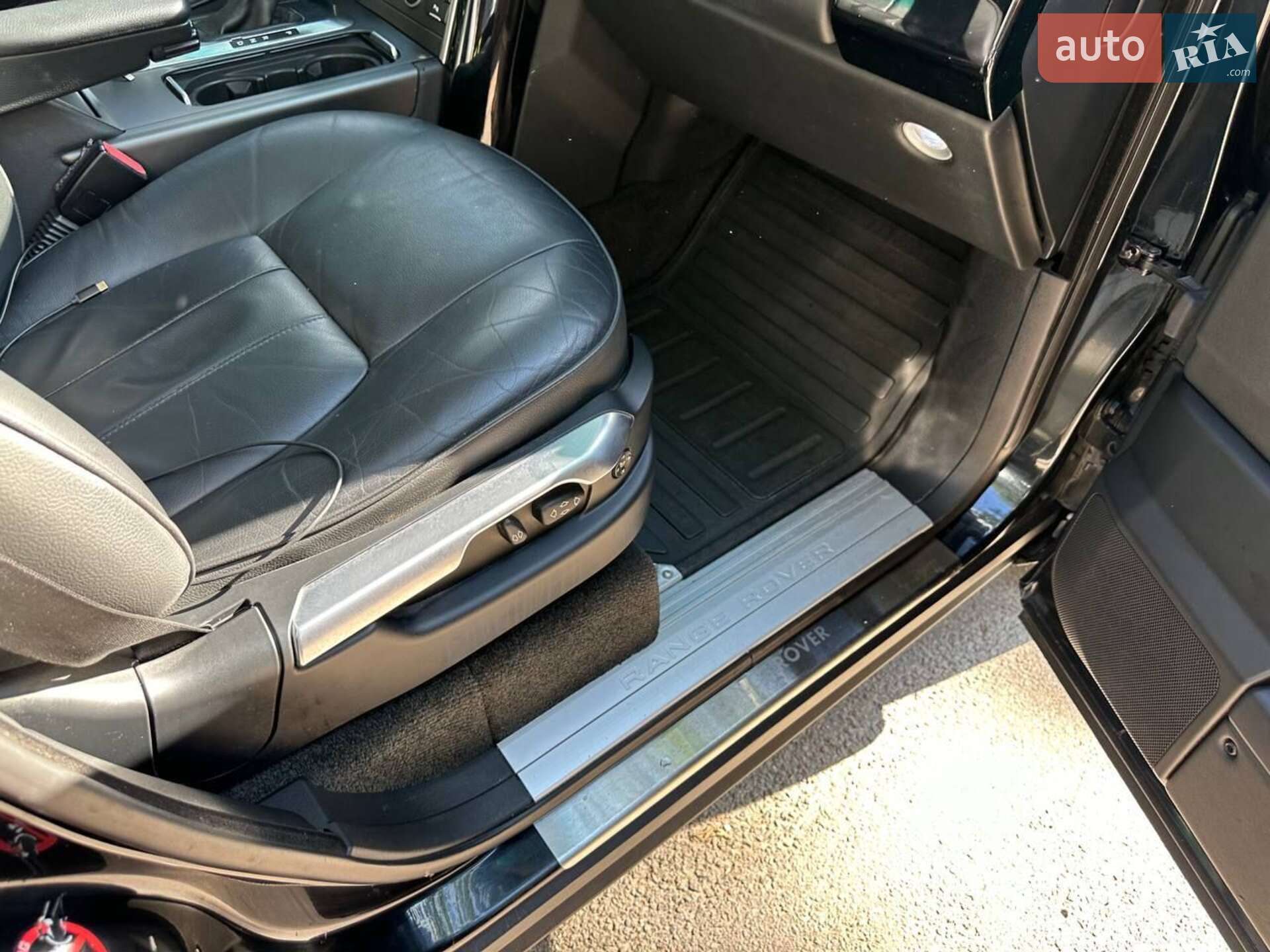 Land Rover Range Rover 2011 VIN SALME1D4XBA359528 фото оголошення 13 з 24