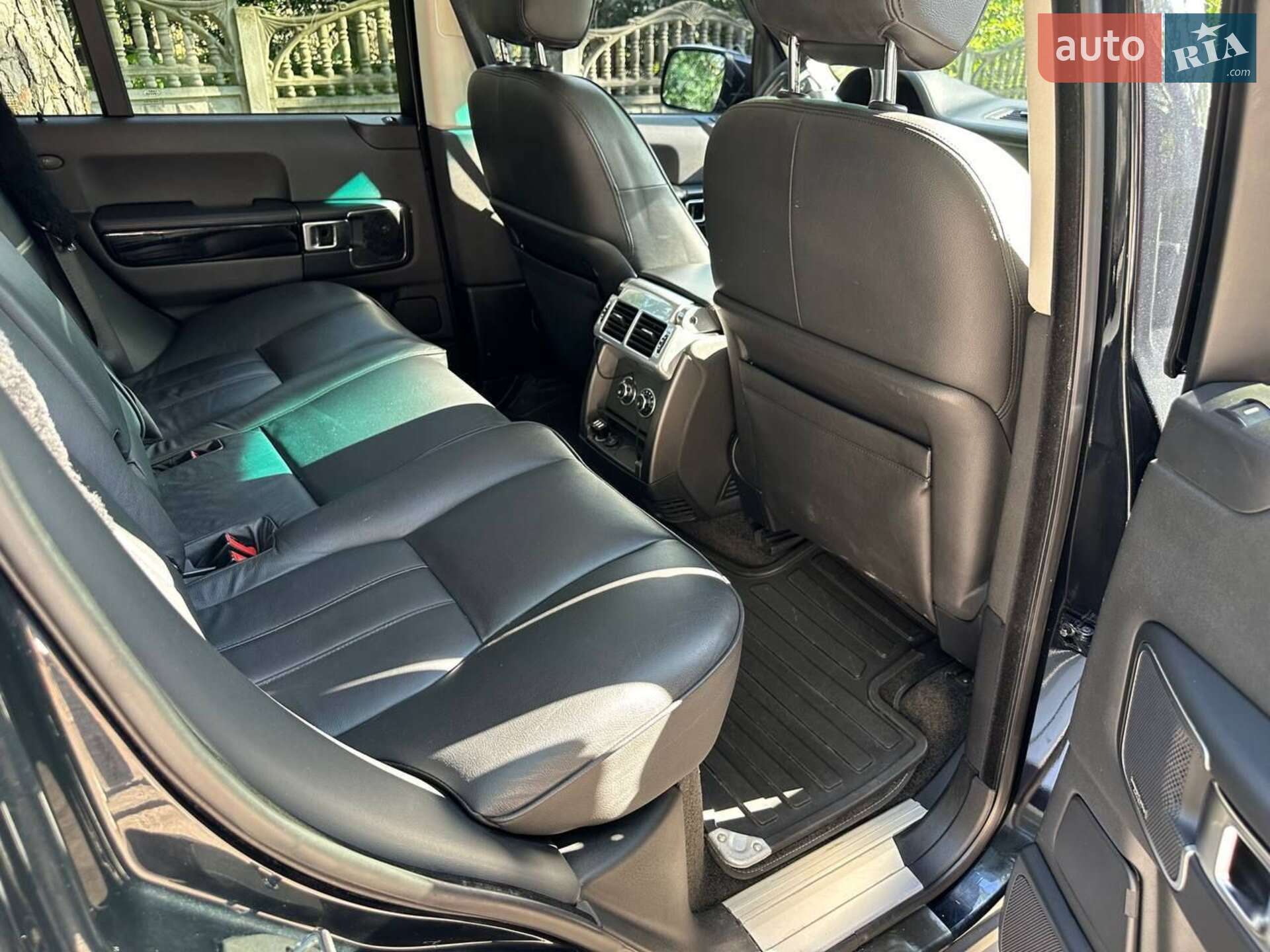 Land Rover Range Rover 2011 VIN SALME1D4XBA359528 фото оголошення 20 з 24