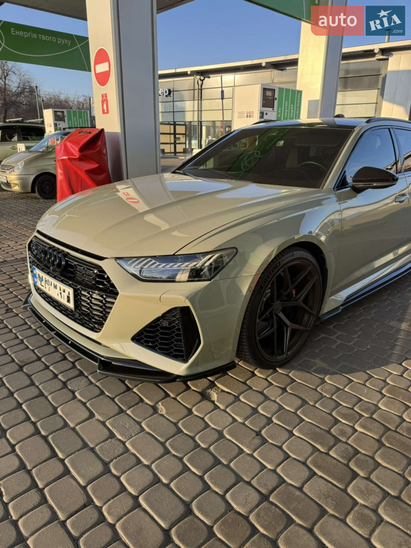 Audi RS6 2021 VIN WUAZZZF25NN901761 фото оголошення 4 з 30