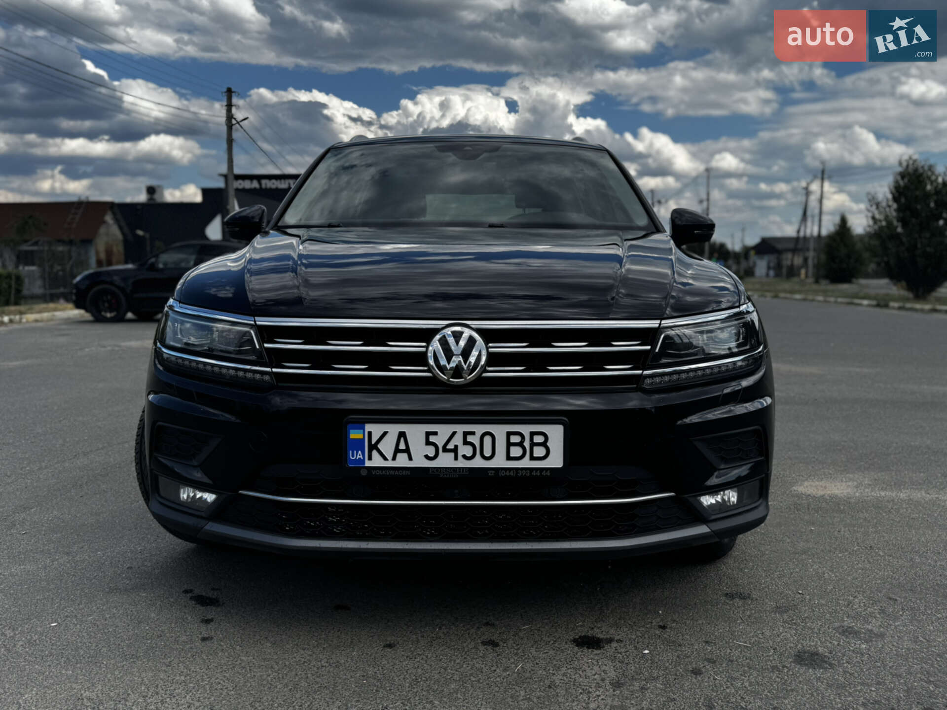 Volkswagen Tiguan 2020 VIN WVGZZZ5NZLW908839 фото оголошення 2 з 11