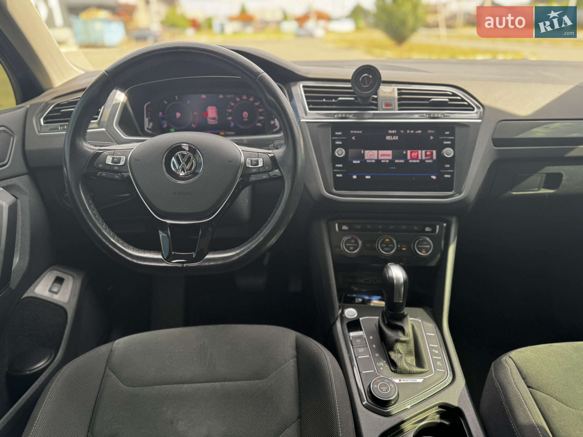 Volkswagen Tiguan 2020 VIN WVGZZZ5NZLW908839 фото оголошення 8 з 11