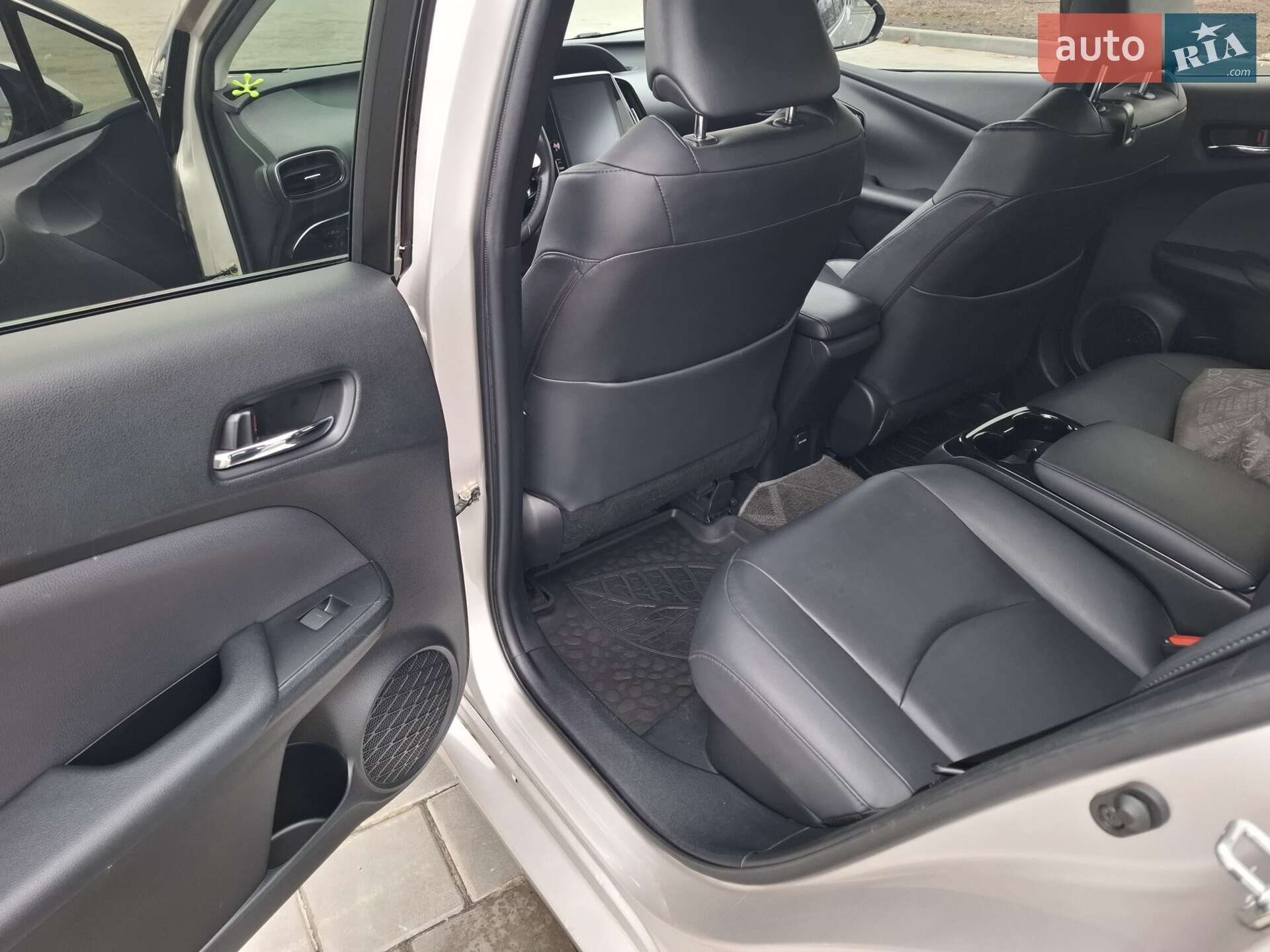 Toyota Prius 2019 VIN JTDKARFP0K3110336 фото оголошення 11 з 27