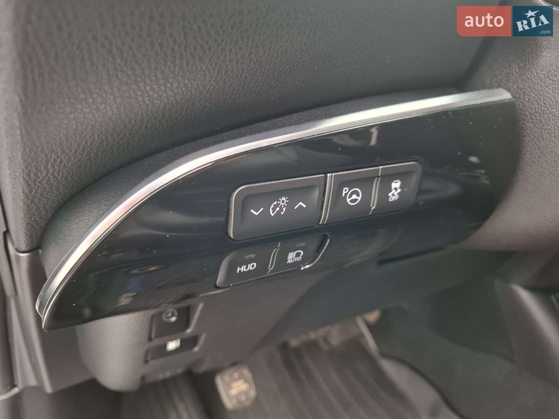 Toyota Prius 2019 VIN JTDKARFP0K3110336 фото оголошення 17 з 27