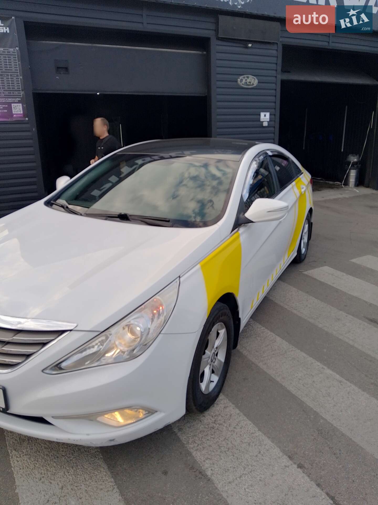Hyundai Sonata 2014 VIN KMHEC41LBFA672823 фото оголошення 4 з 16