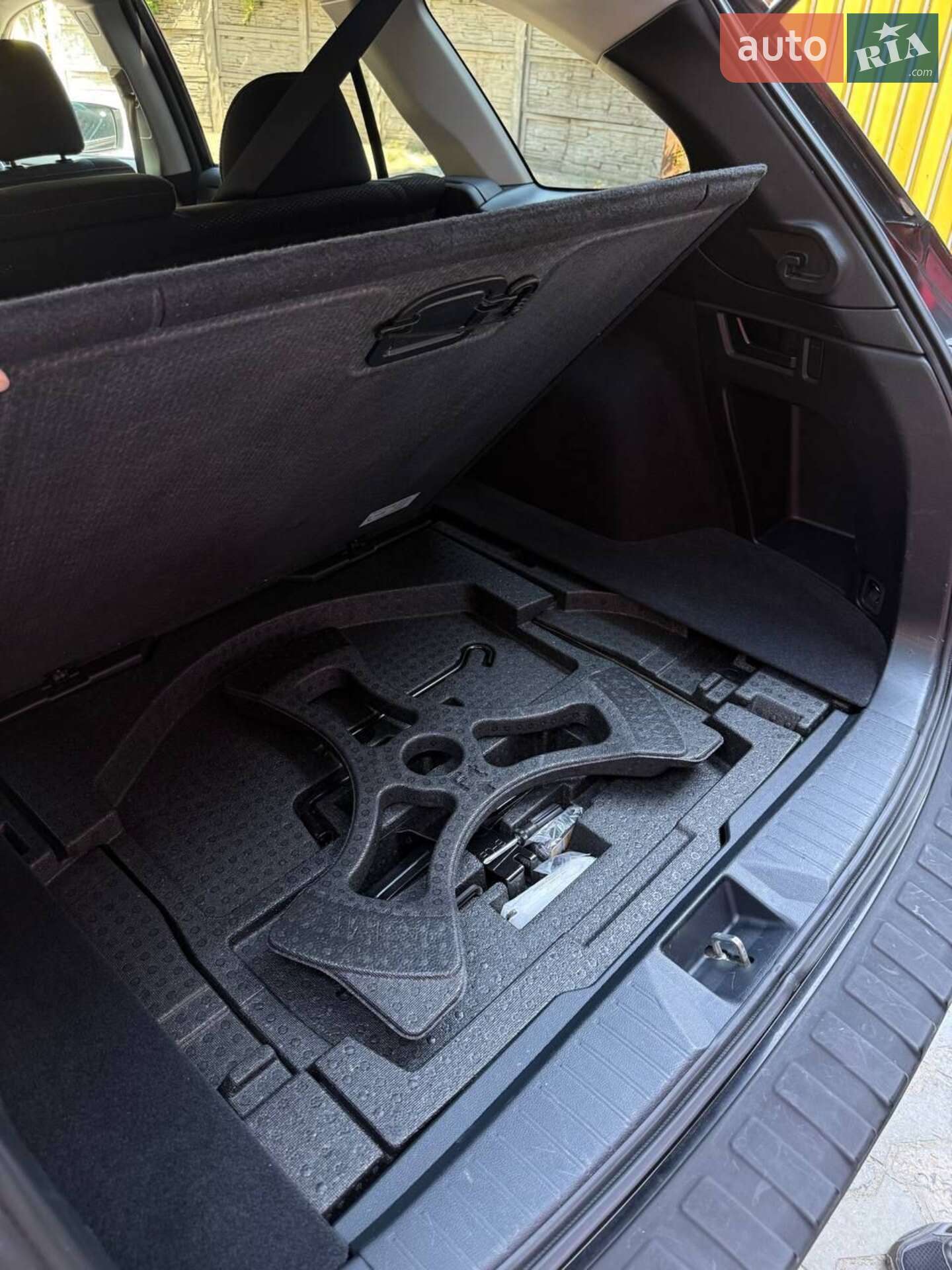 Subaru Outback 2014 VIN 4S4BSADC1F3247690 фото оголошення 17 з 28