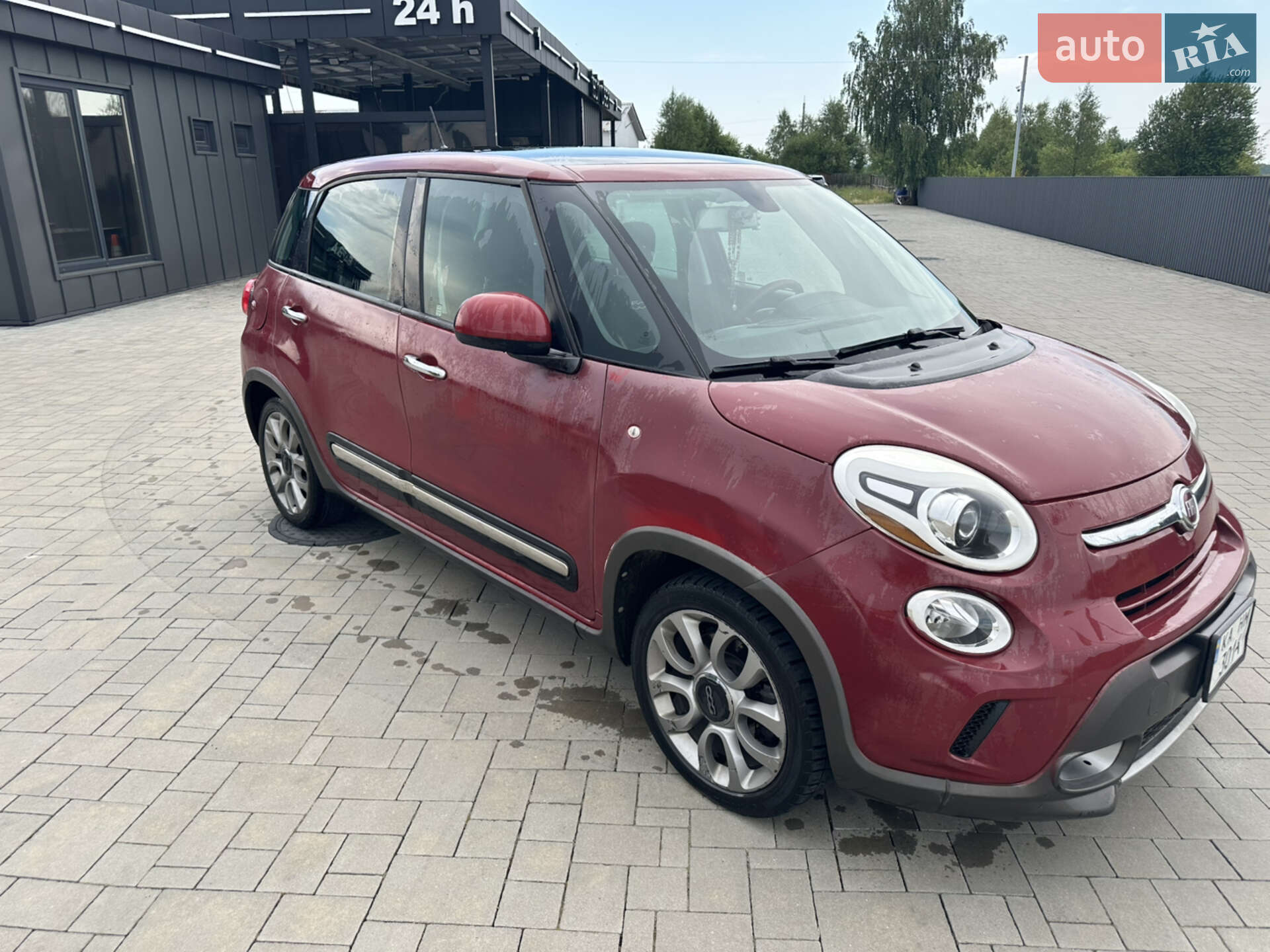 Fiat 500L 2015 VIN ZFBCFADHXFZ036965 фото оголошення 4 з 20