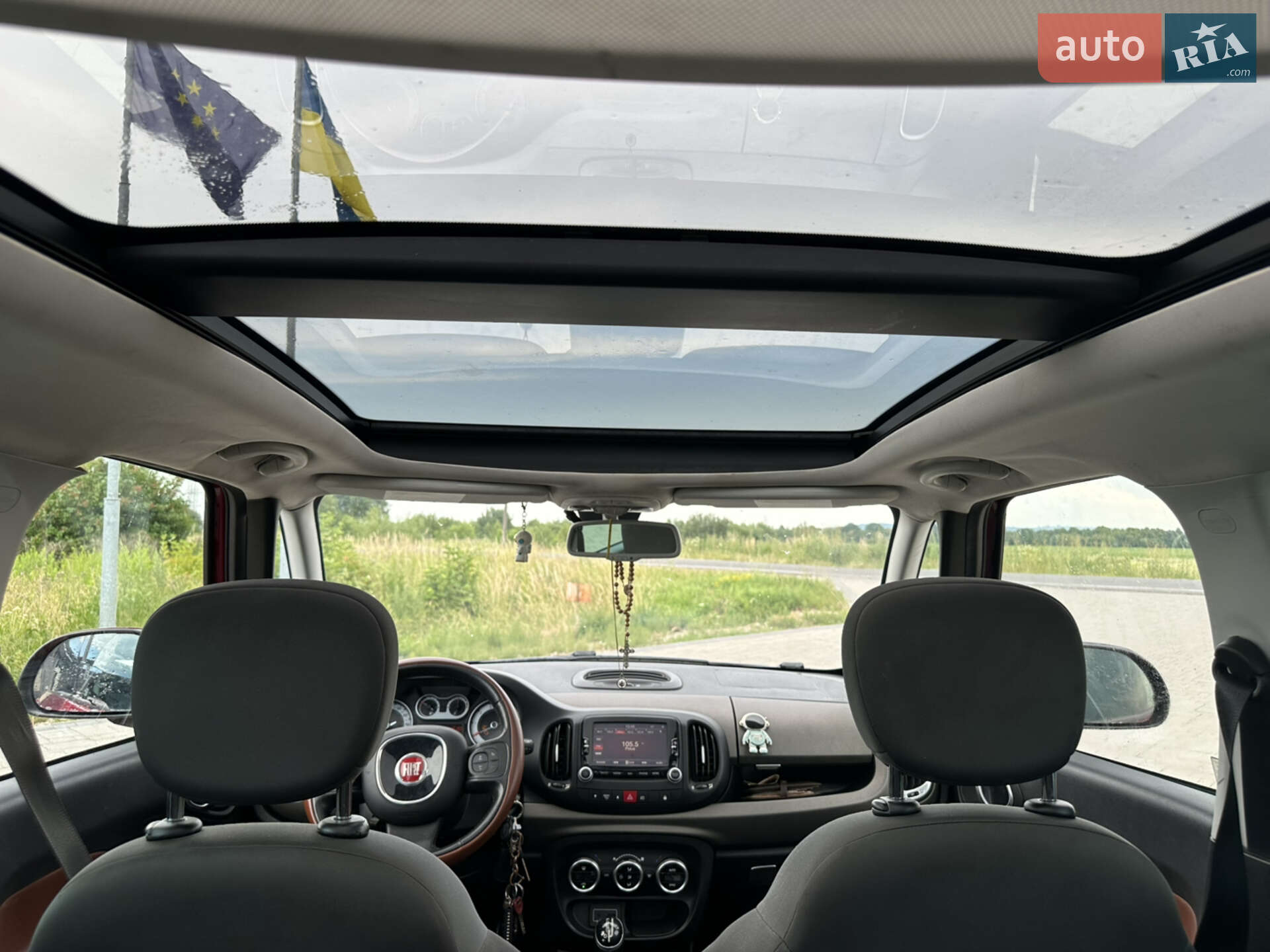 Fiat 500L 2015 VIN ZFBCFADHXFZ036965 фото оголошення 13 з 20