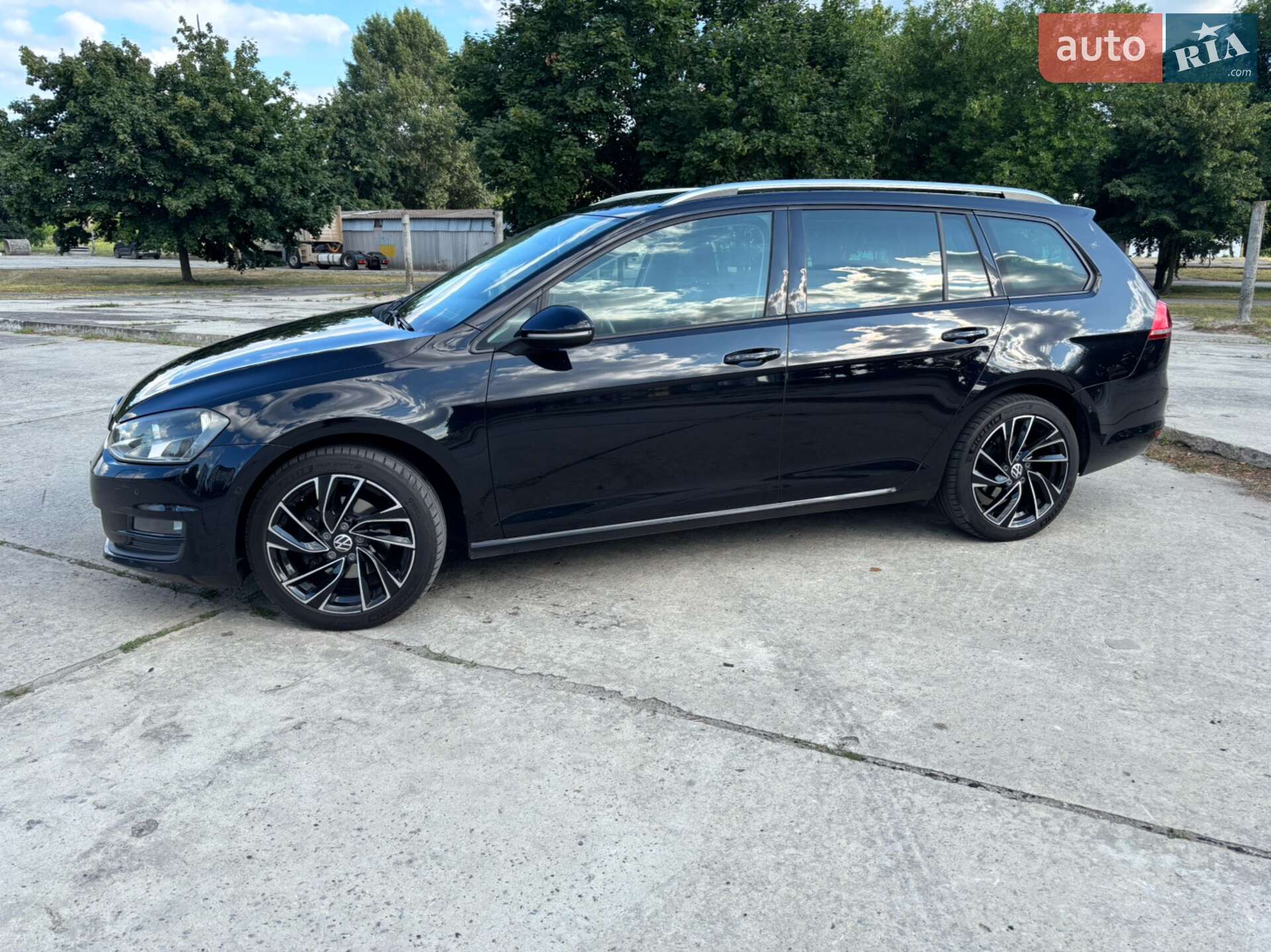 Volkswagen Golf 2013 VIN WVWZZZAUZEP536786 фото оголошення 2 з 15