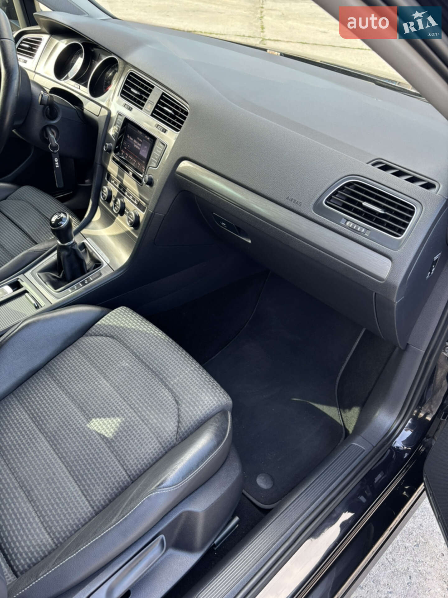 Volkswagen Golf 2013 VIN WVWZZZAUZEP536786 фото оголошення 11 з 15