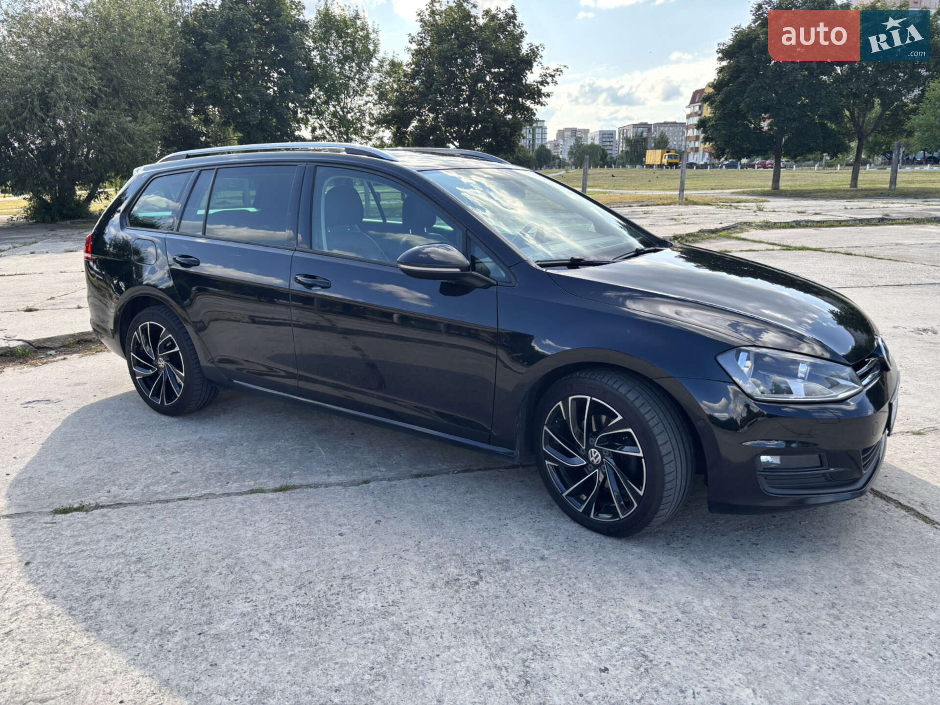 Volkswagen Golf 2013 VIN WVWZZZAUZEP536786 фото оголошення 3 з 15