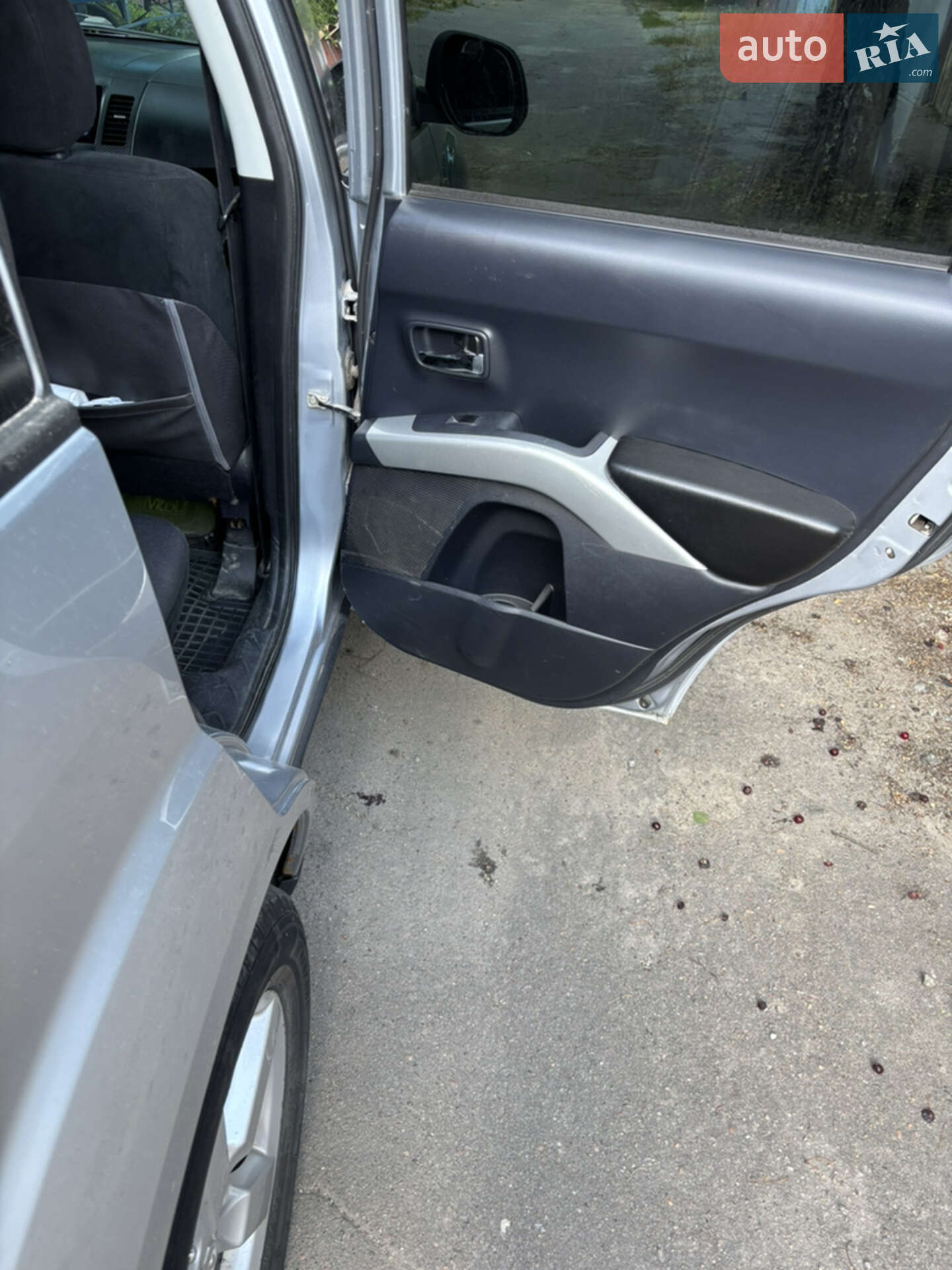 Mitsubishi Outlander XL 2008 VIN JMBXNCW5W8Z008697 фото оголошення 4 з 12