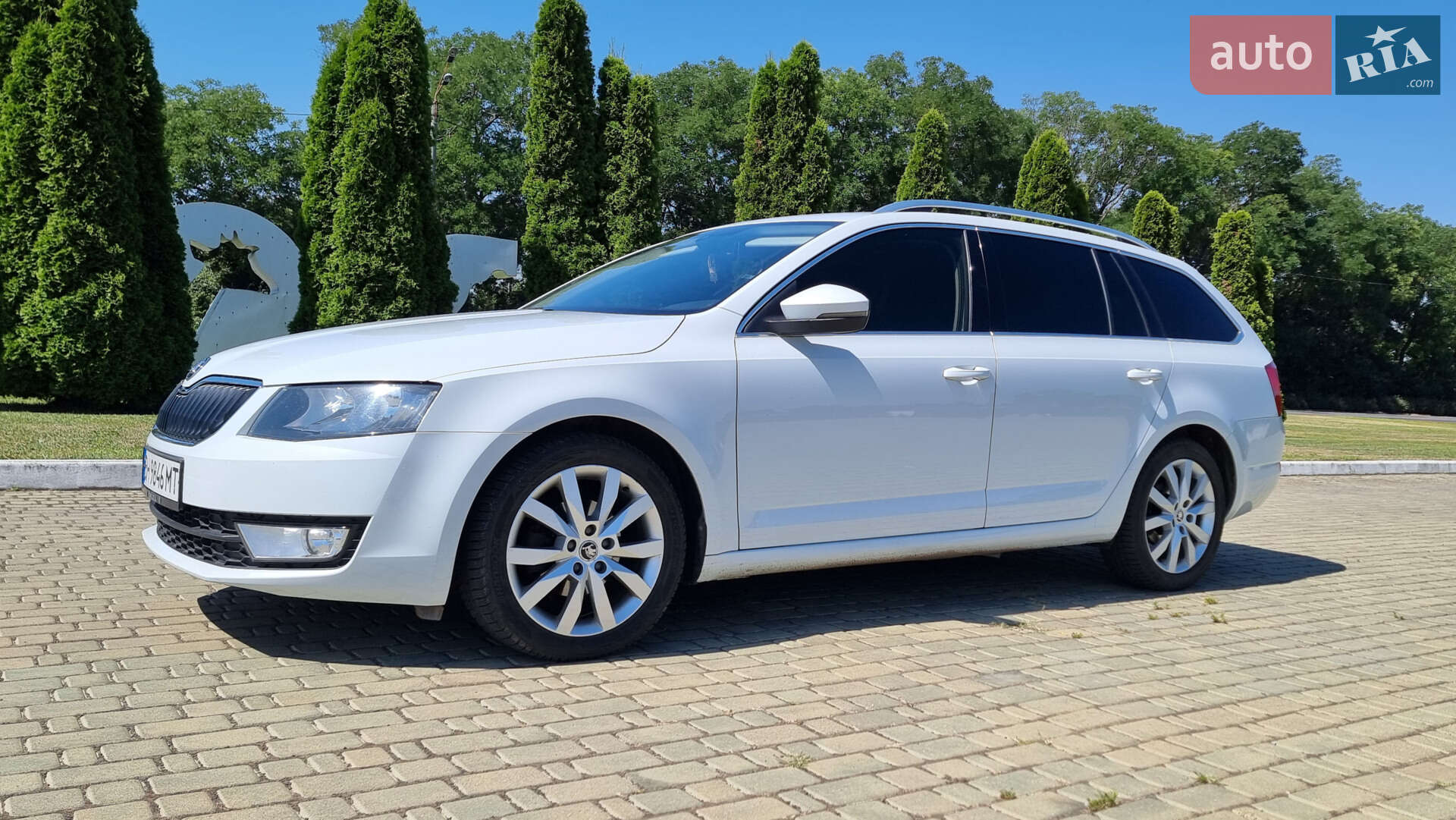 Skoda Octavia 2016 VIN TMBJG9NE0G0190496 фото оголошення 2 з 28