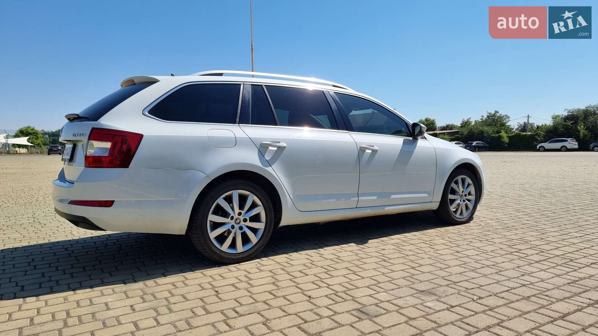 Skoda Octavia 2016 VIN TMBJG9NE0G0190496 фото оголошення 14 з 28