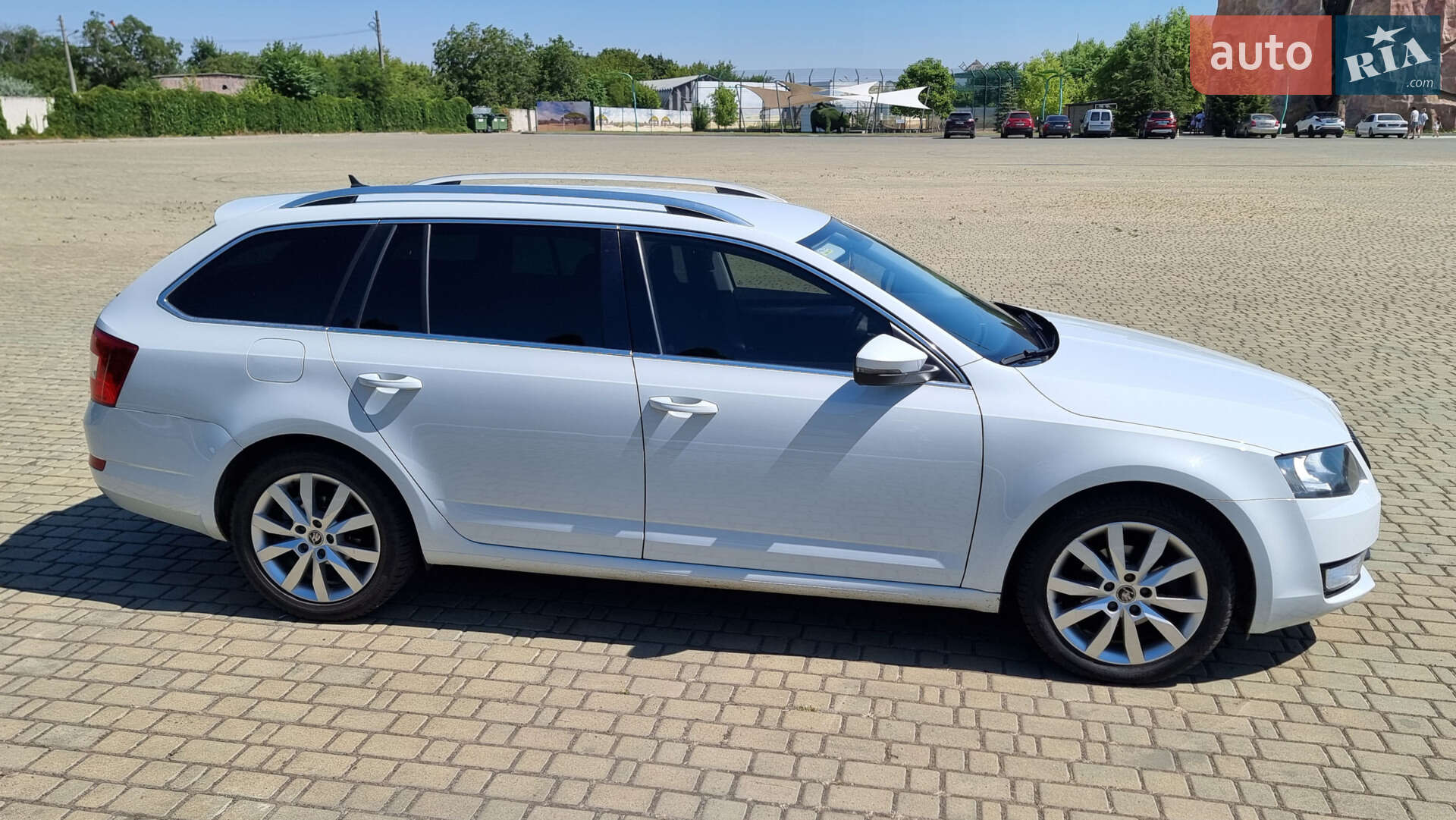 Skoda Octavia 2016 VIN TMBJG9NE0G0190496 фото оголошення 13 з 28