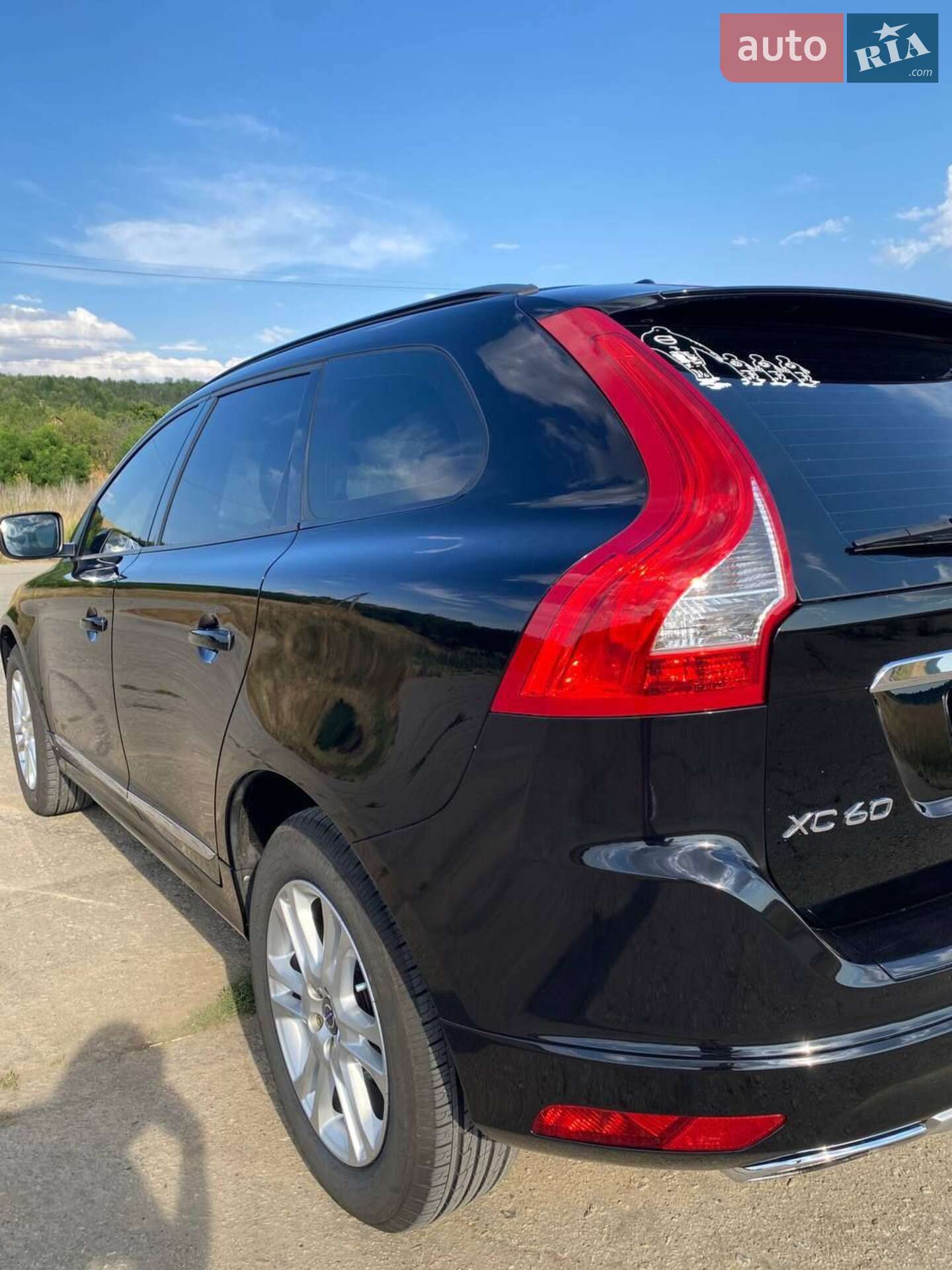 Volvo XC60 2015 VIN YV440MDJ0F2734482 фото оголошення 2 з 9