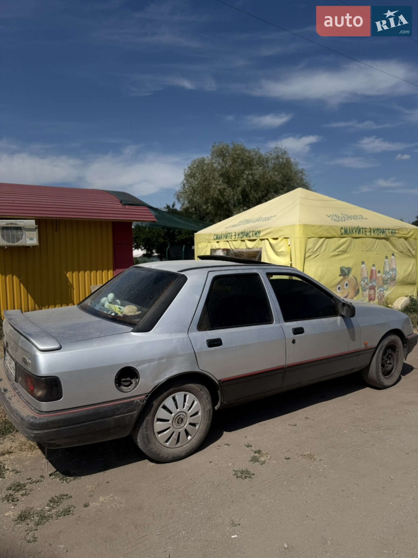 Ford Sierra 1990 VIN WF0FXXGBBFLR75474 фото оголошення 2 з 8