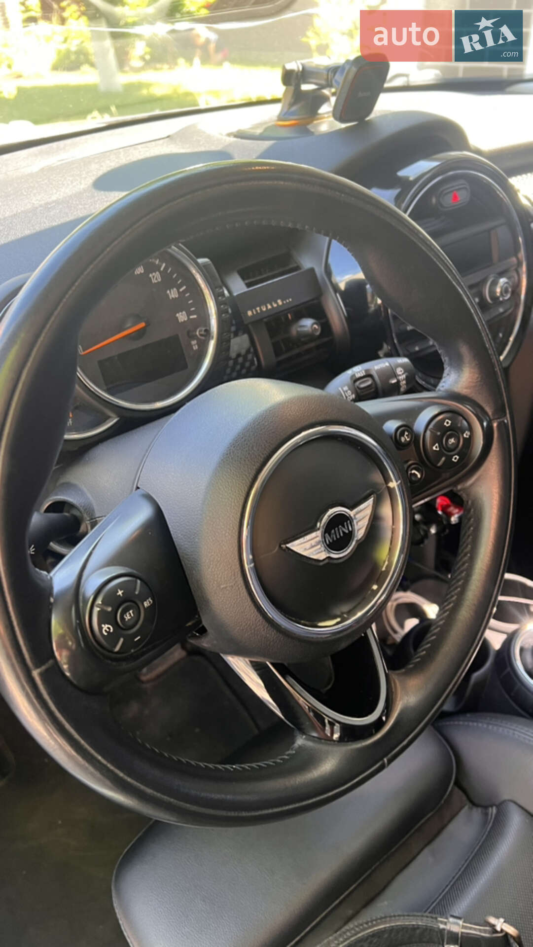 MINI Cooper 2014 VIN WMWXM7C5XET970749 фото оголошення 15 з 49