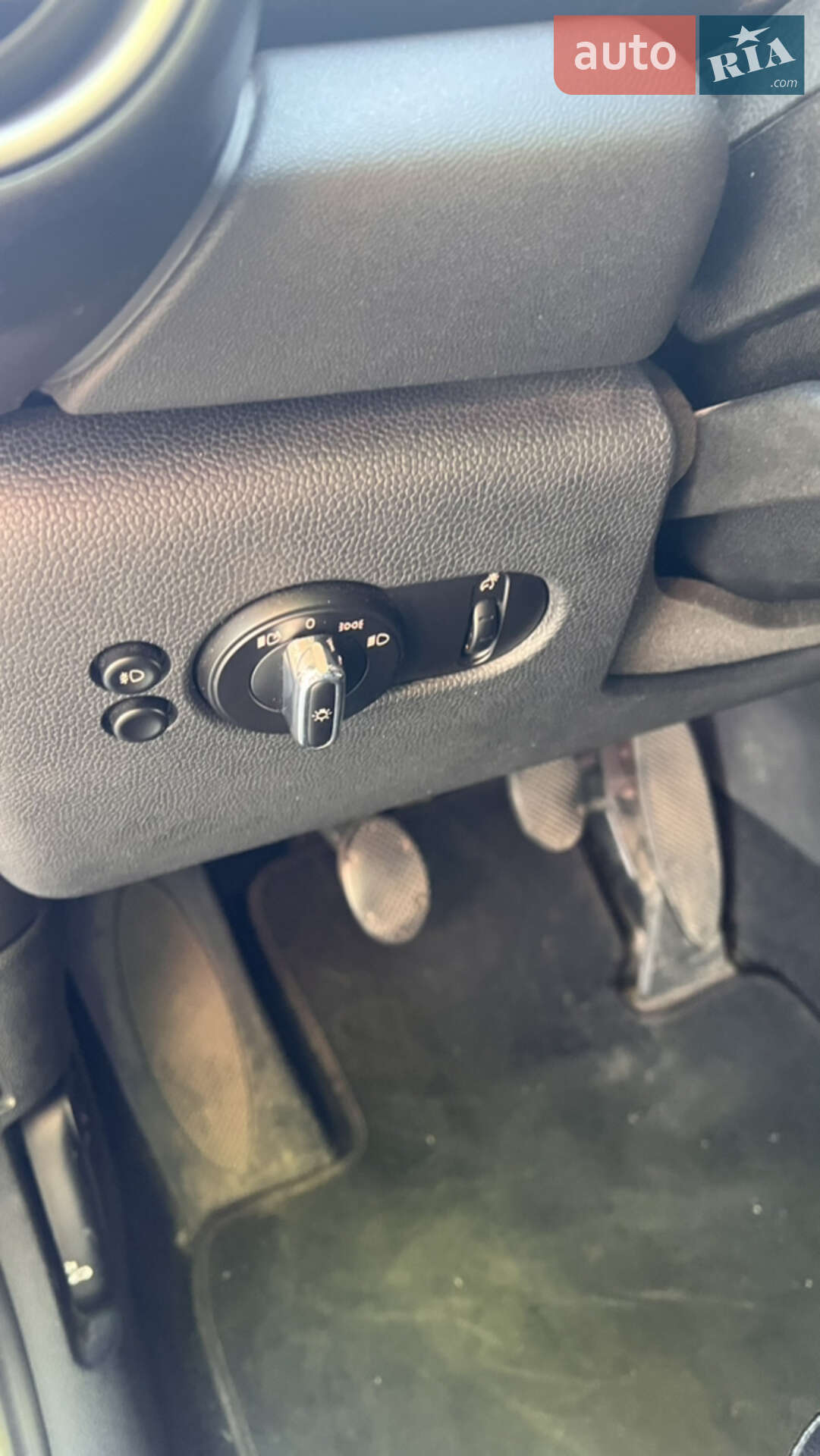 MINI Cooper 2014 VIN WMWXM7C5XET970749 фото оголошення 19 з 49