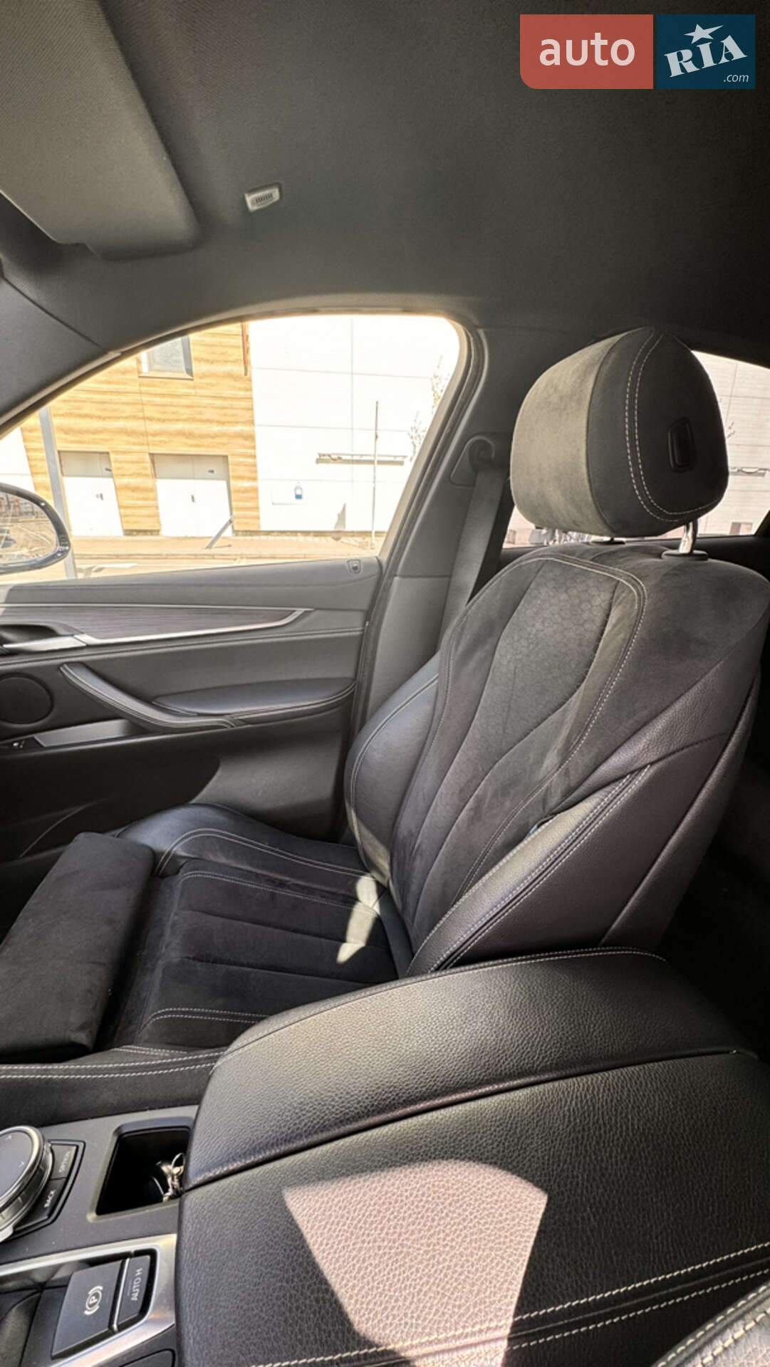 BMW X6 2017 VIN WBAKU210000V54949 фото оголошення 11 з 14