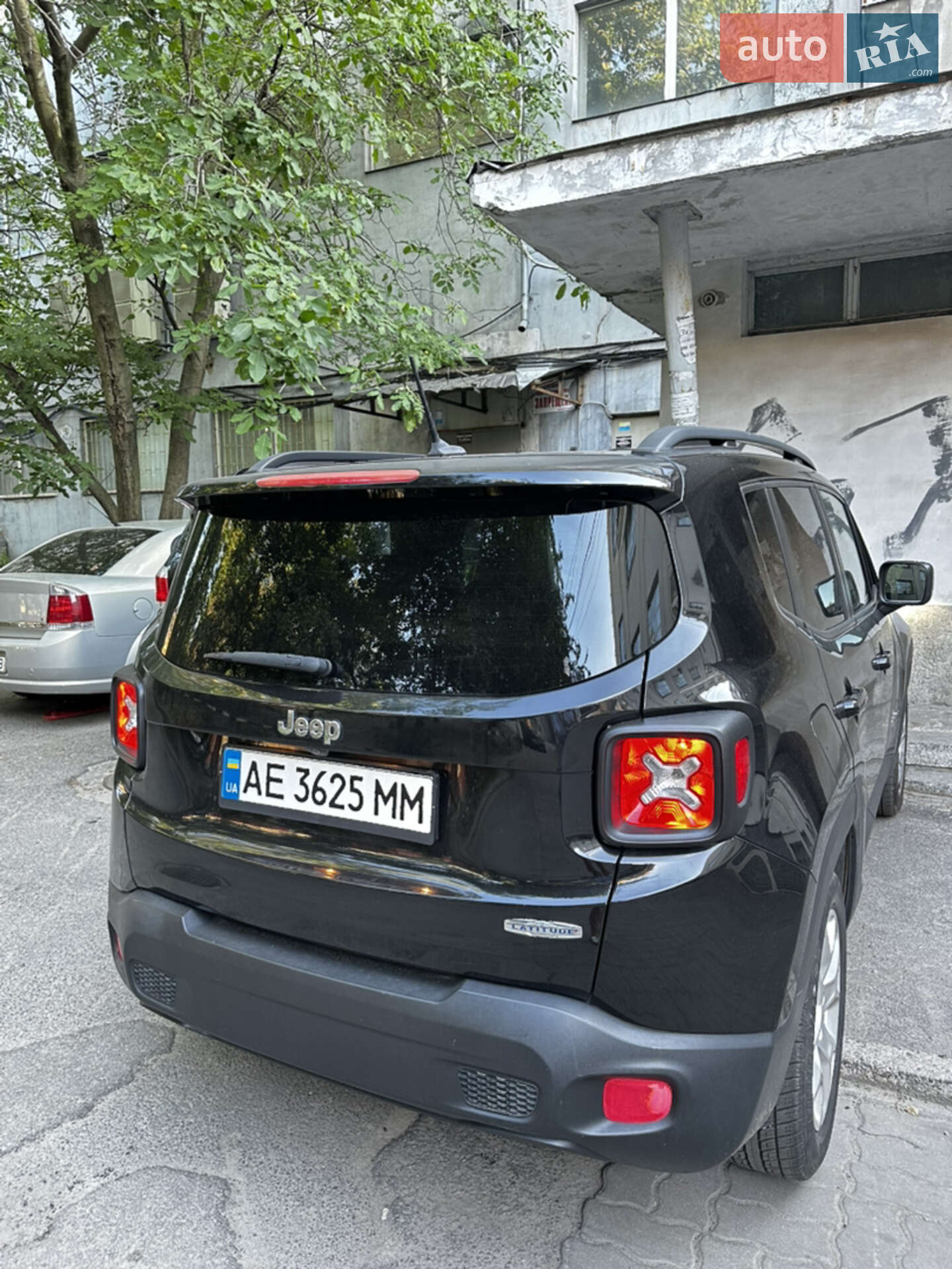 Jeep Renegade 2015 VIN ZACCJABT0FPB61356 фото оголошення 4 з 6