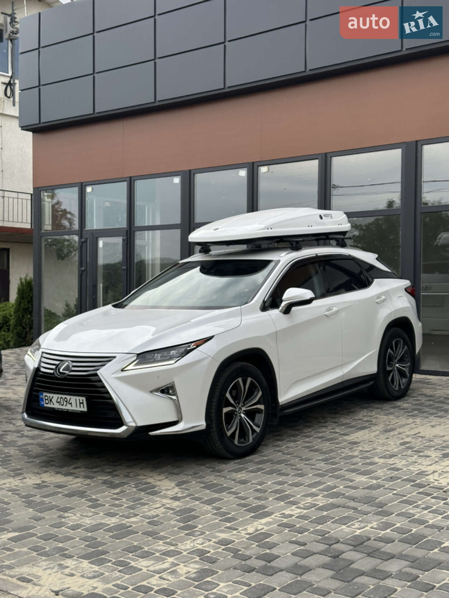 Lexus RX 2018 VIN JTJBAMCA302048207 фото оголошення 2 з 44