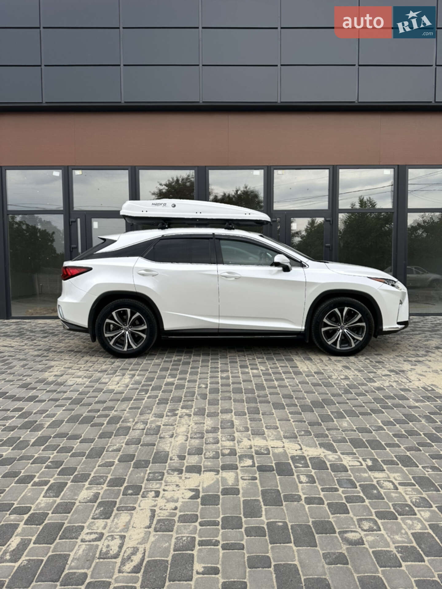 Lexus RX 2018 VIN JTJBAMCA302048207 фото оголошення 18 з 44